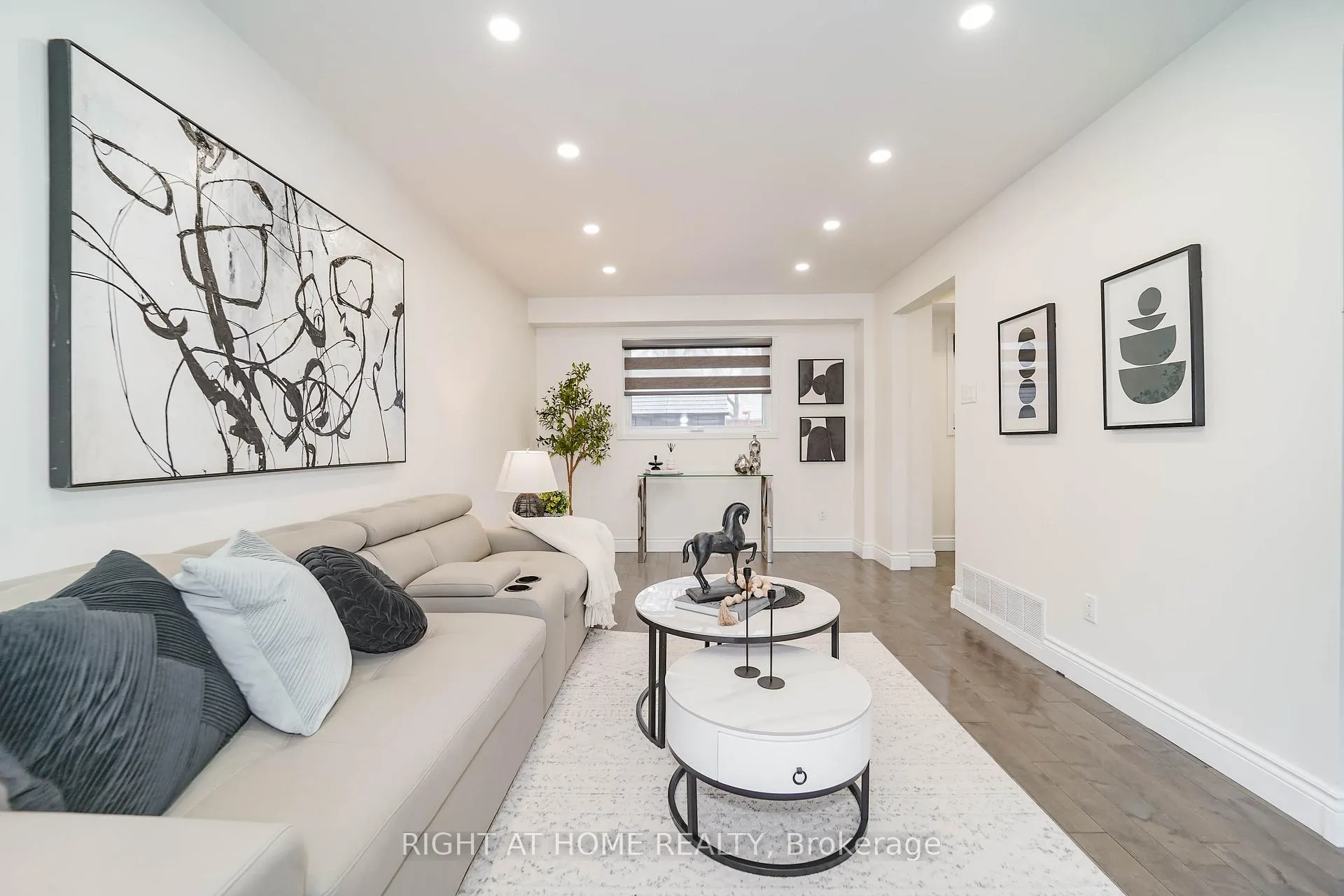Photo 4 of 35 Tillbrook Court, Scarborough, Malvern — HOMEH