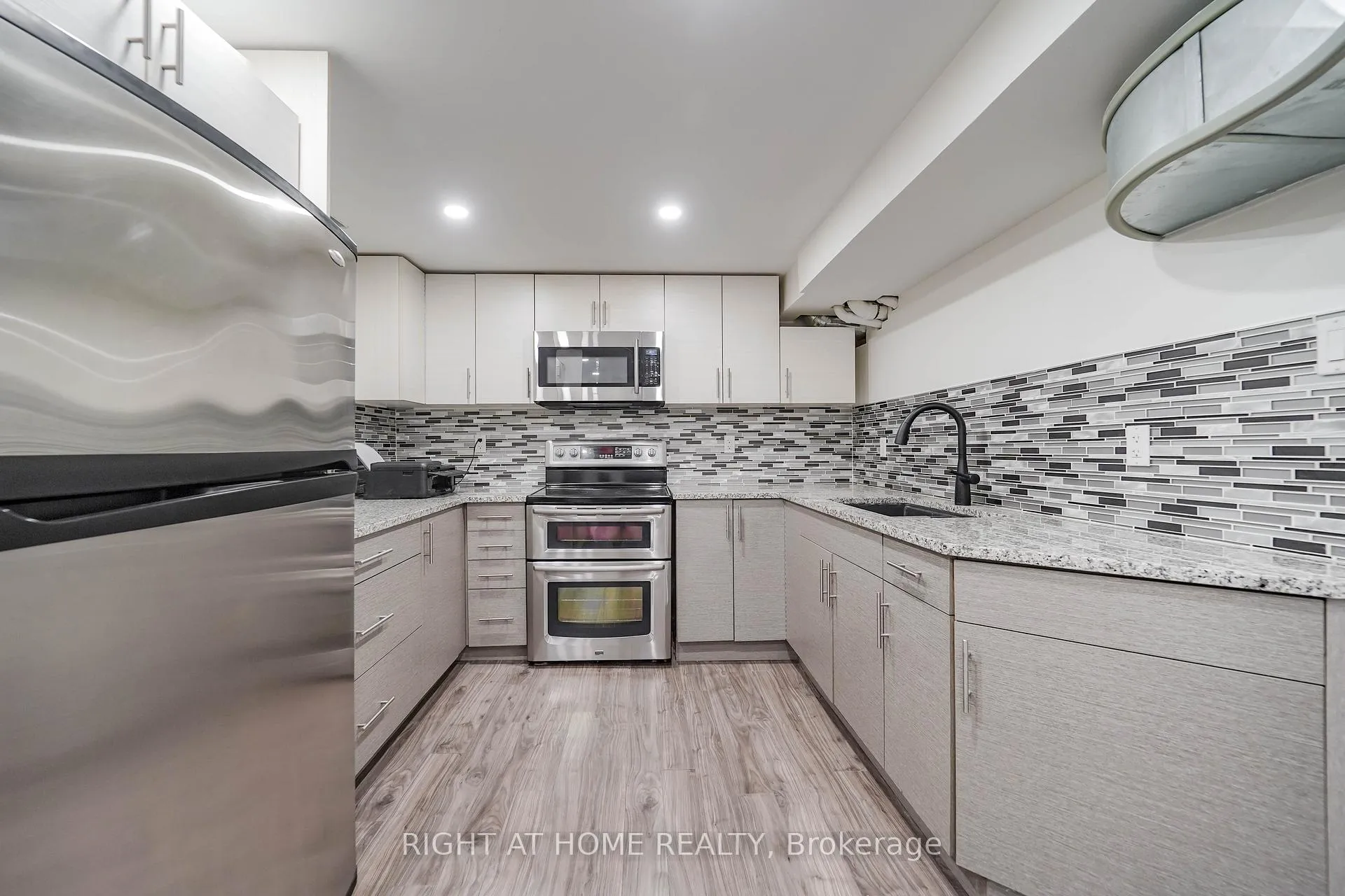 Photo 14 of 35 Tillbrook Court, Scarborough, Malvern — HOMEH