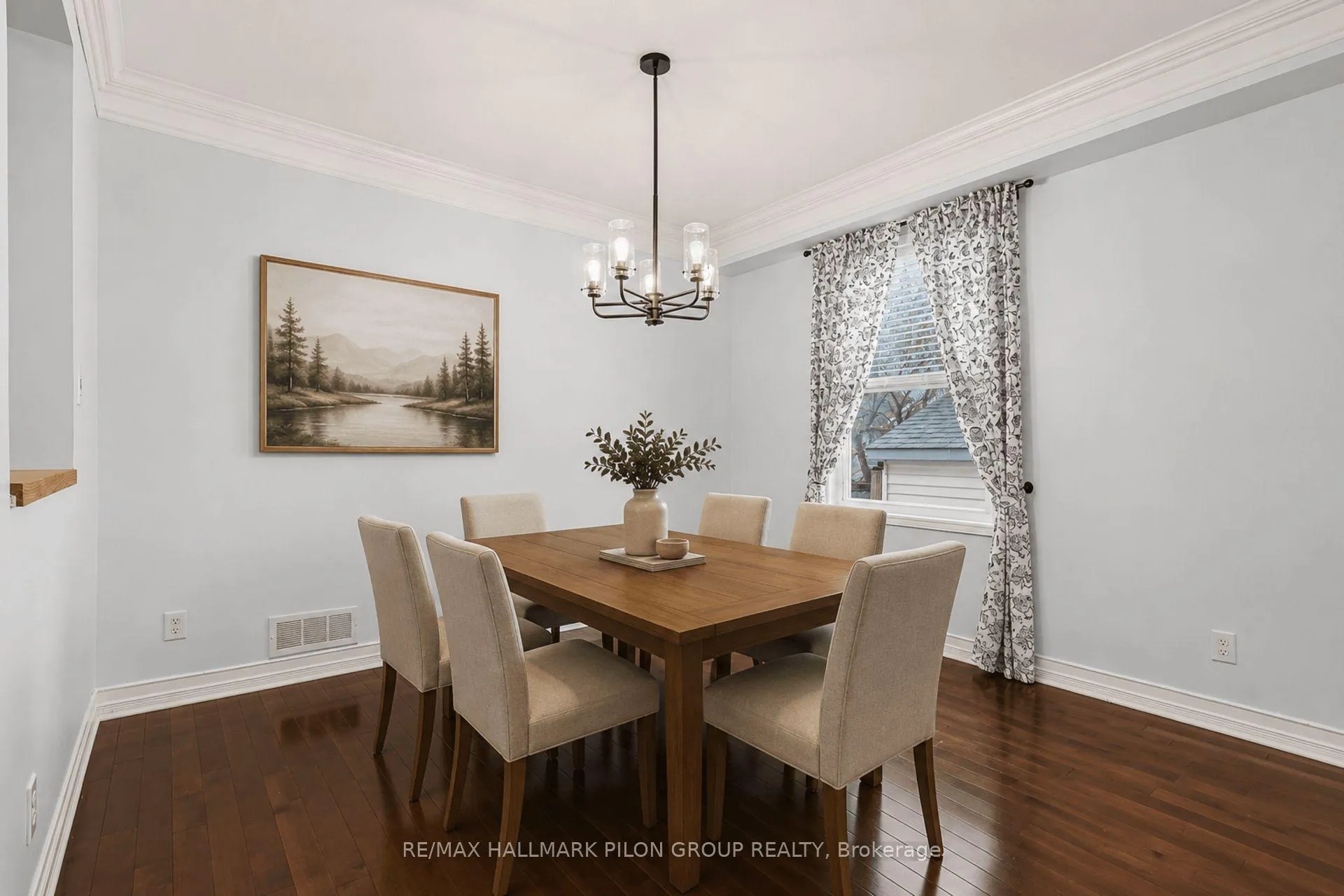 Photo 6 of 108 Jolley Cut Way, Ottawa, Mer Bleue/Bradley Estates/Anderson Park — HOMEH