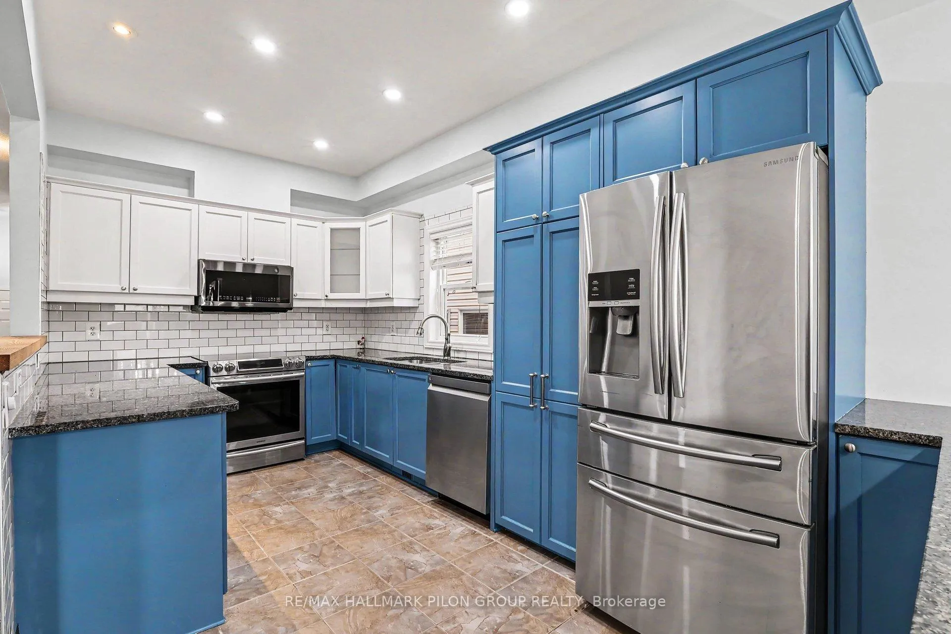Photo 9 of 108 Jolley Cut Way, Ottawa, Mer Bleue/Bradley Estates/Anderson Park — HOMEH