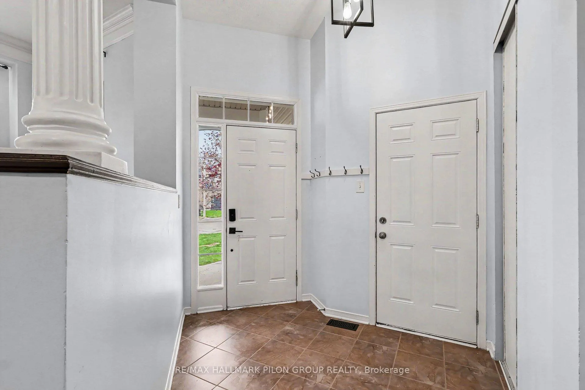 Photo 14 of 108 Jolley Cut Way, Ottawa, Mer Bleue/Bradley Estates/Anderson Park — HOMEH