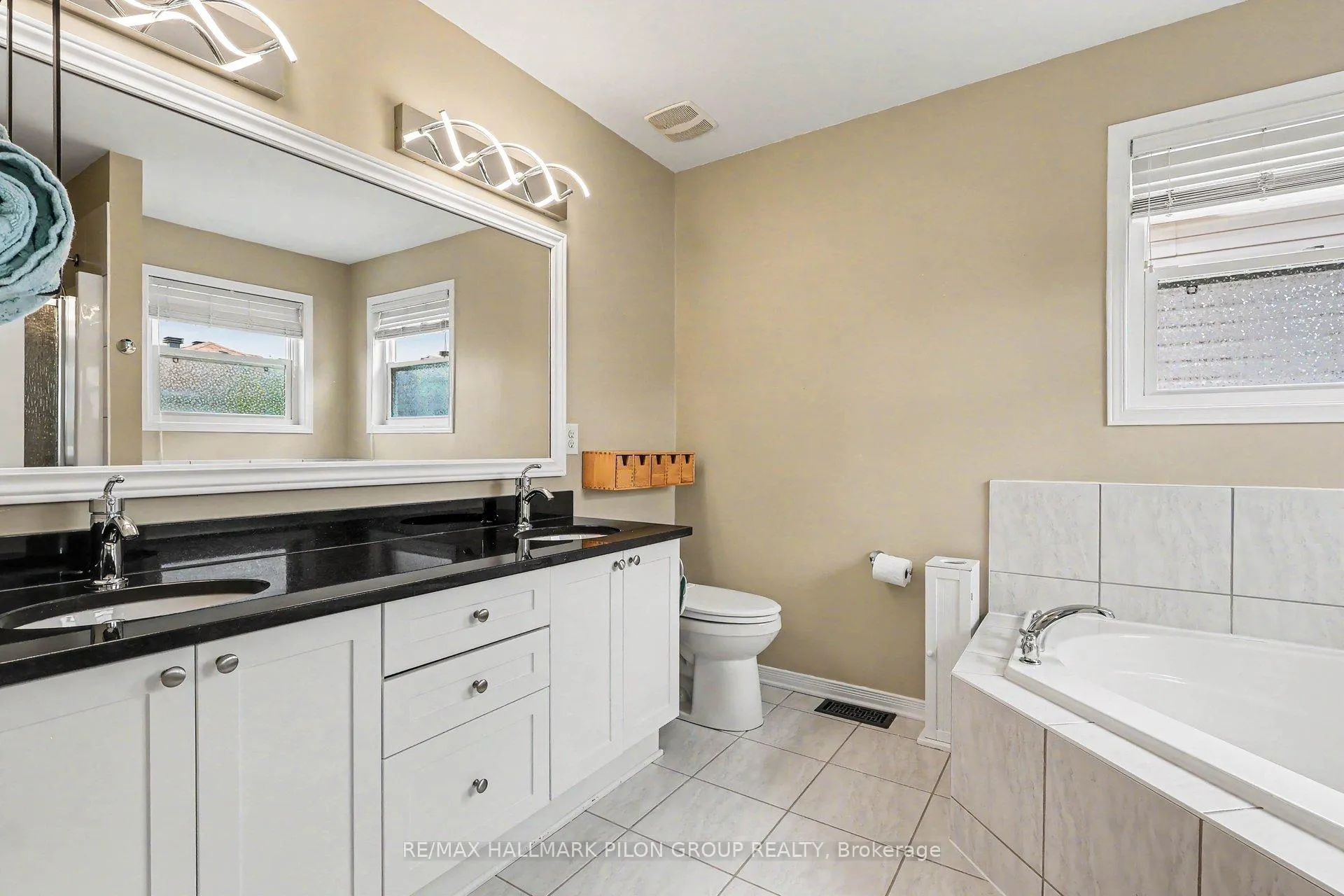 Photo 16 of 108 Jolley Cut Way, Ottawa, Mer Bleue/Bradley Estates/Anderson Park — HOMEH