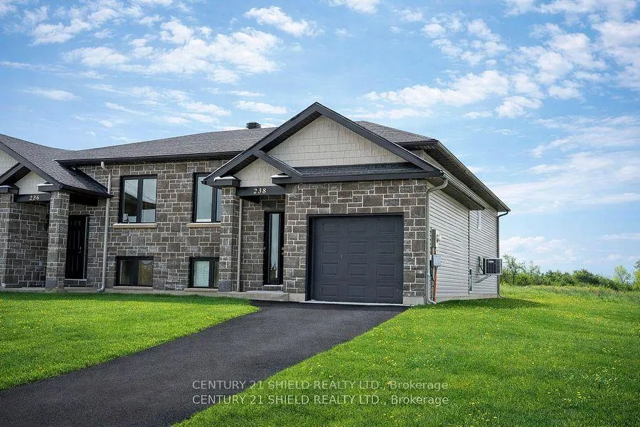 Photo 1 of 238 East Ridge Drive, Cornwall — HOMEH
