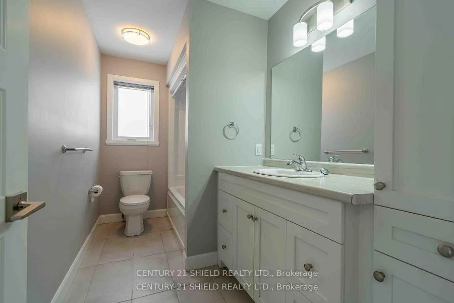 Photo 5 of 238 East Ridge Drive, Cornwall — HOMEH