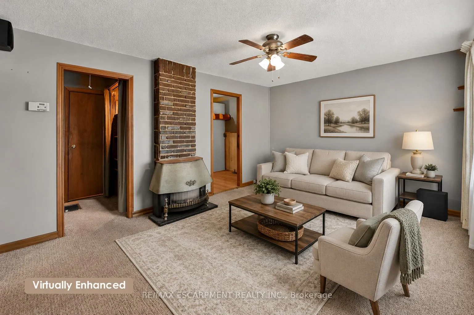 Photo 3 of 80 Walter Avenue N, Hamilton, Normanhurst — HOMEH