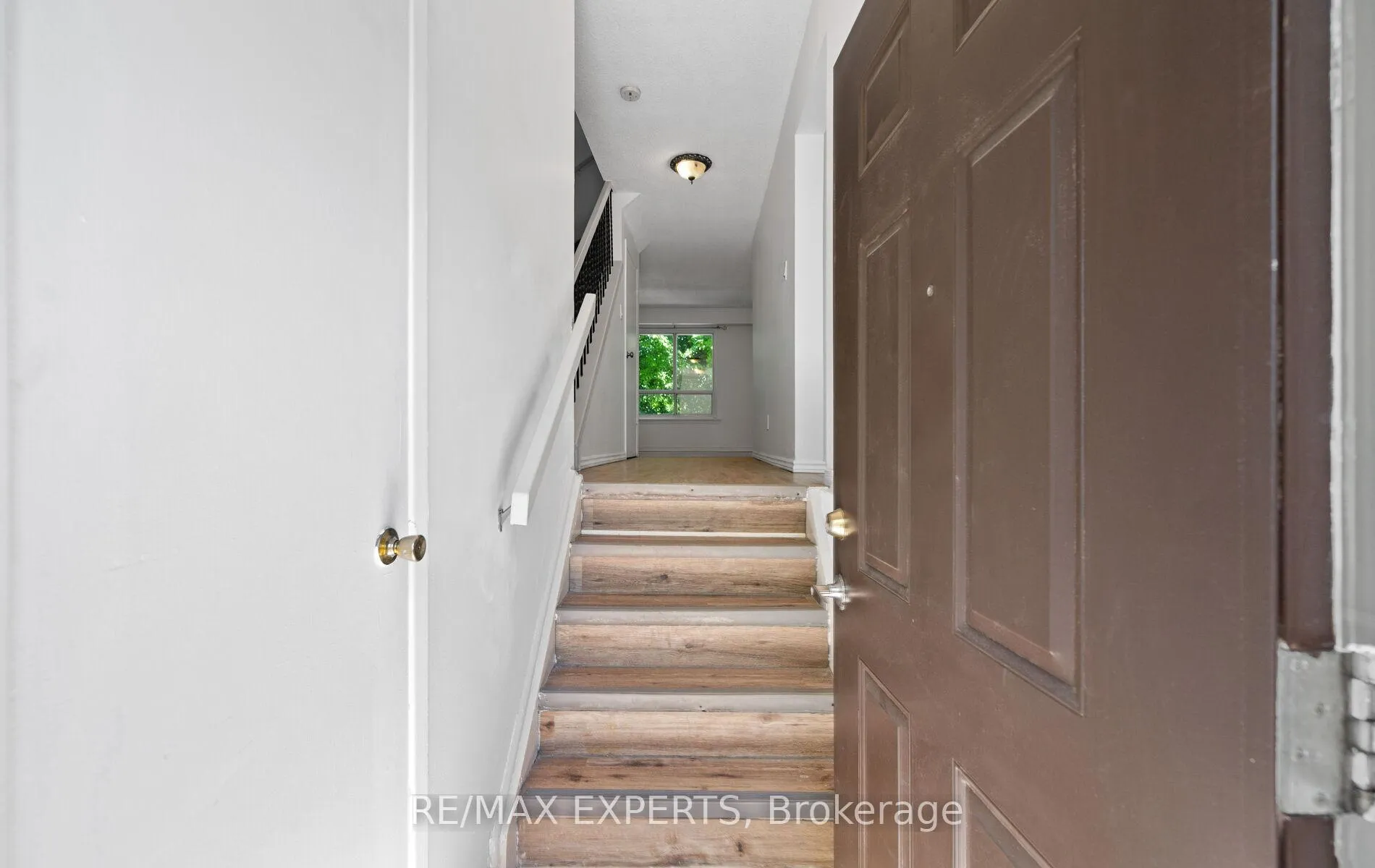 Photo 4 of 5 Moregate Crescent, Brampton, Central Park — HOMEH