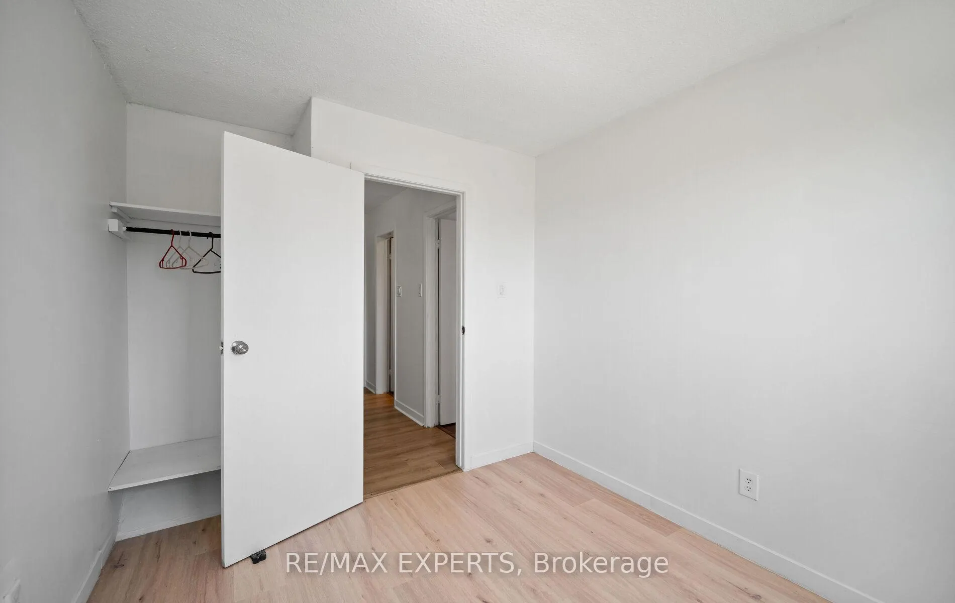 Photo 27 of 5 Moregate Crescent, Brampton, Central Park — HOMEH