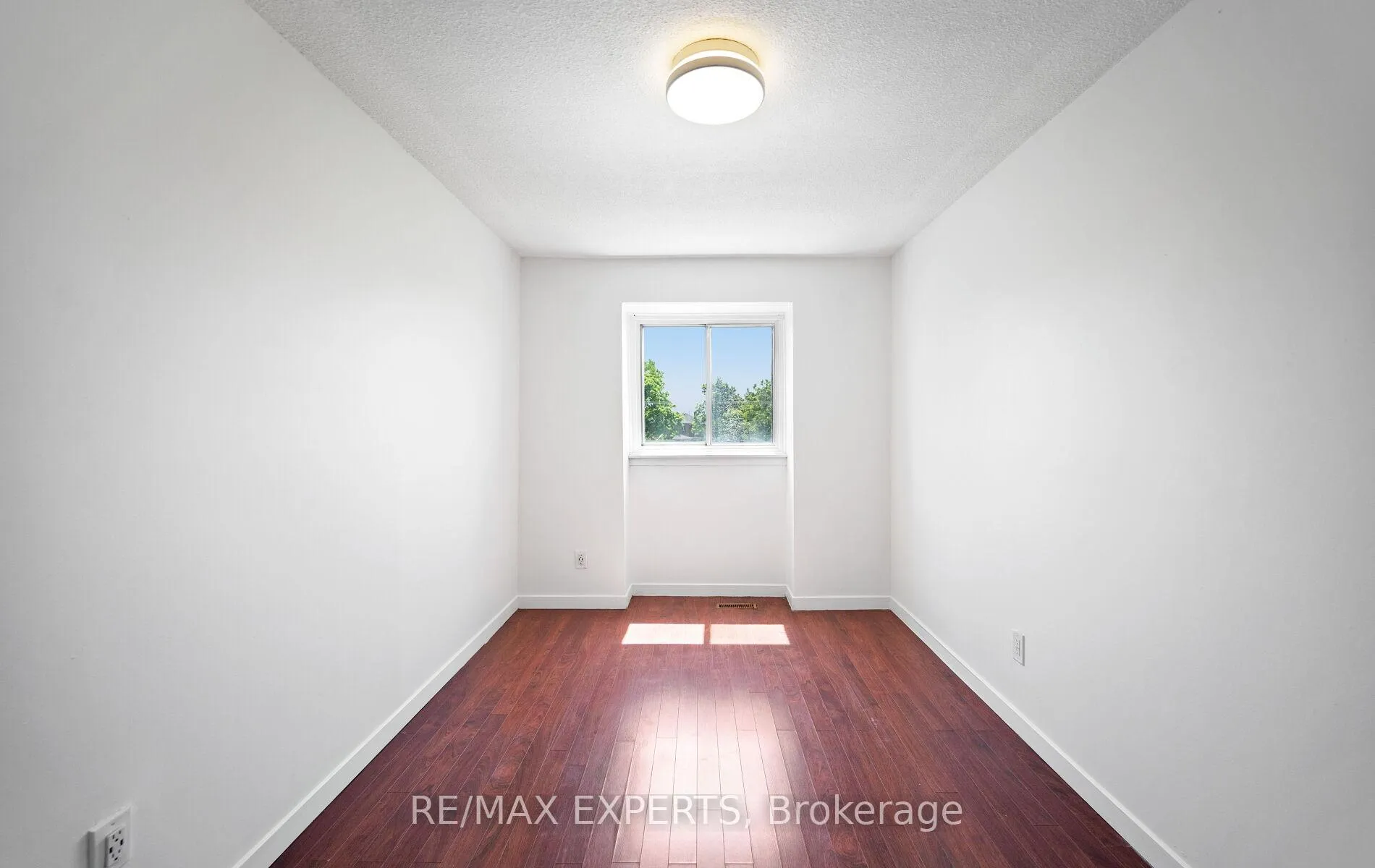 Photo 29 of 5 Moregate Crescent, Brampton, Central Park — HOMEH