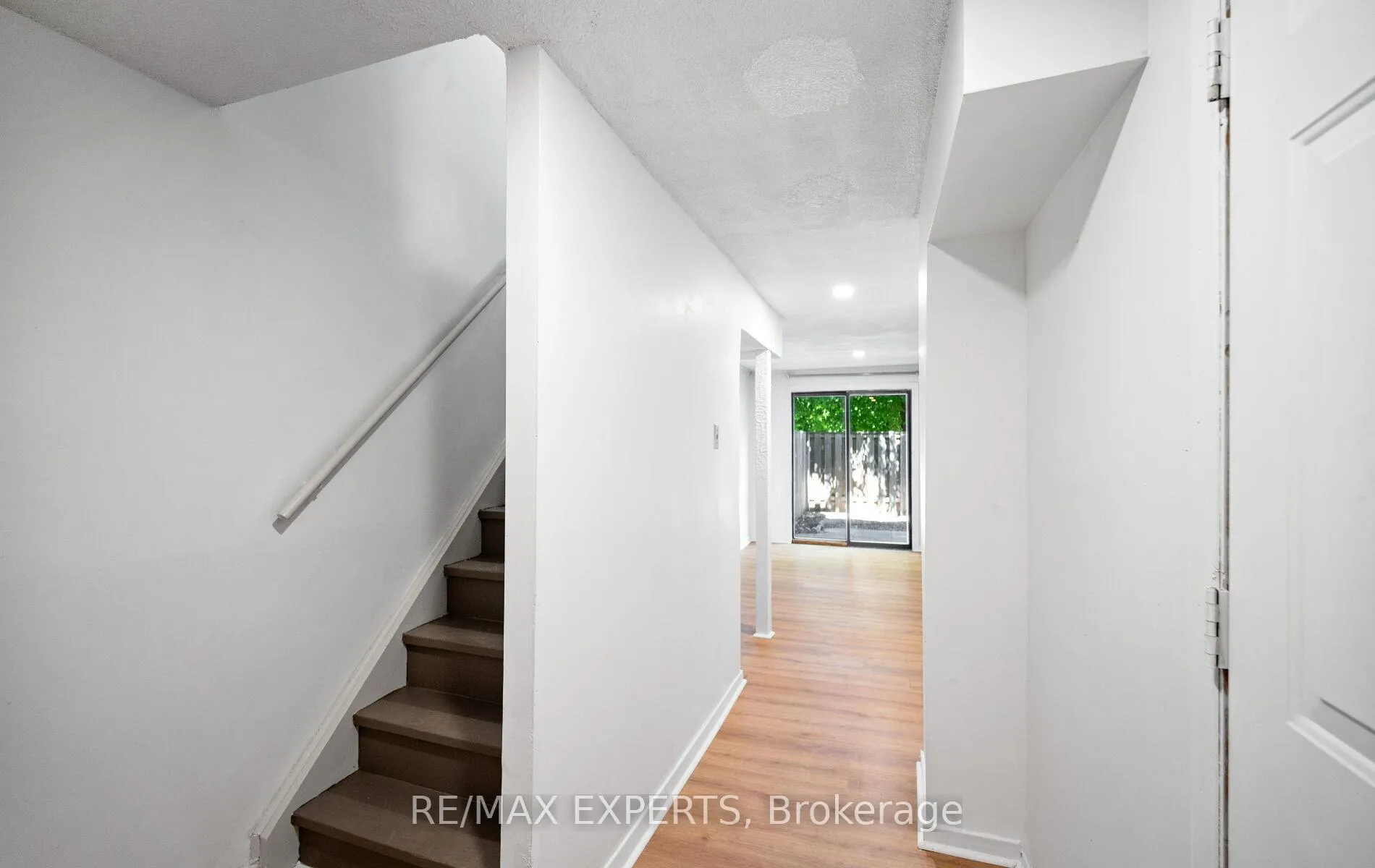 Photo 34 of 5 Moregate Crescent, Brampton, Central Park — HOMEH
