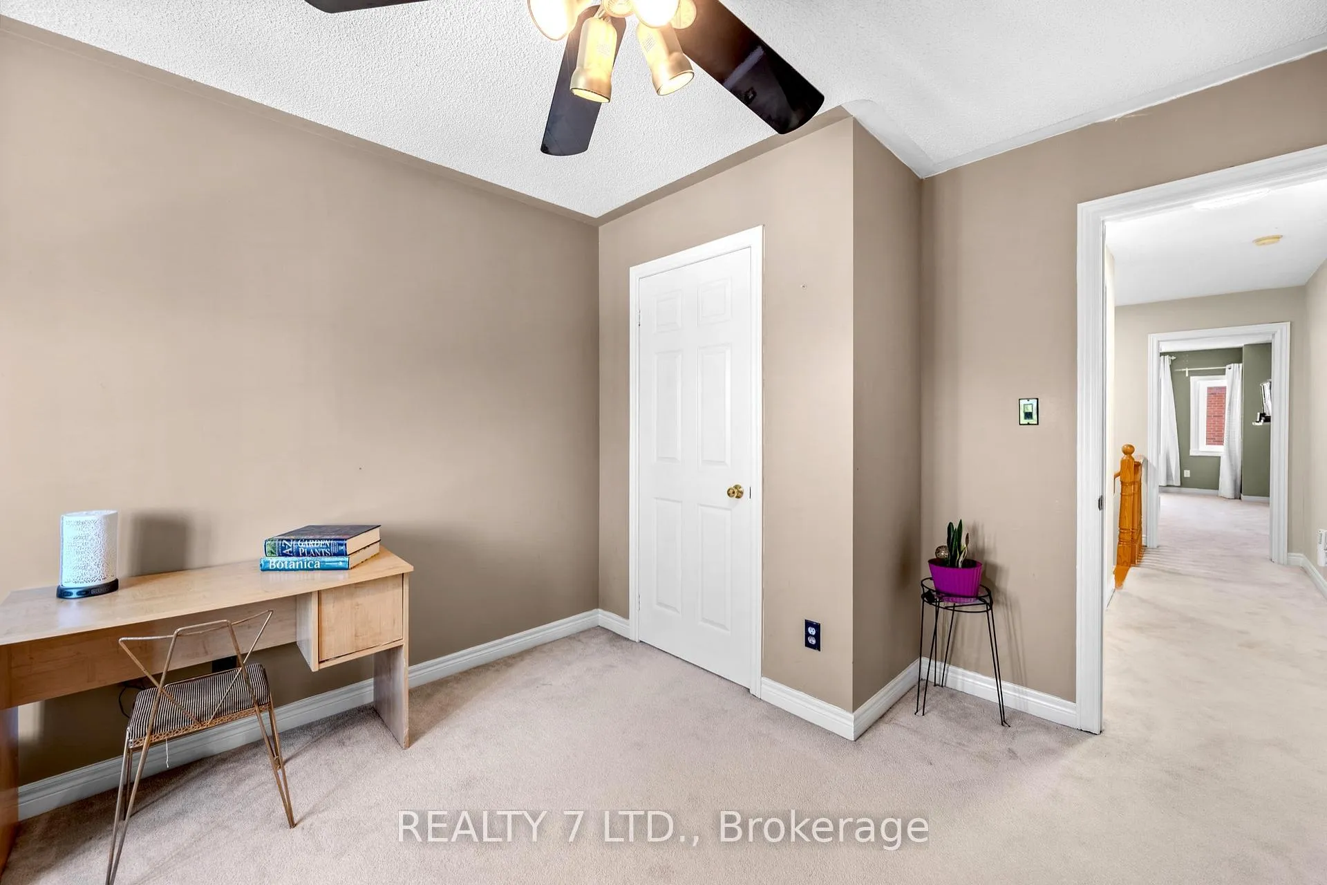 Photo 24 of 211 Downey Circle, Aurora, Bayview Wellington — HOMEH