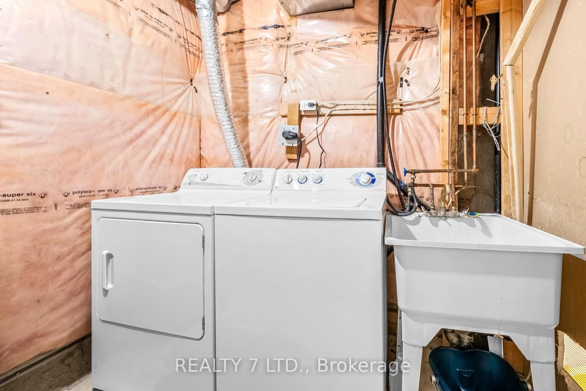 Photo 35 of 211 Downey Circle, Aurora, Bayview Wellington — HOMEH