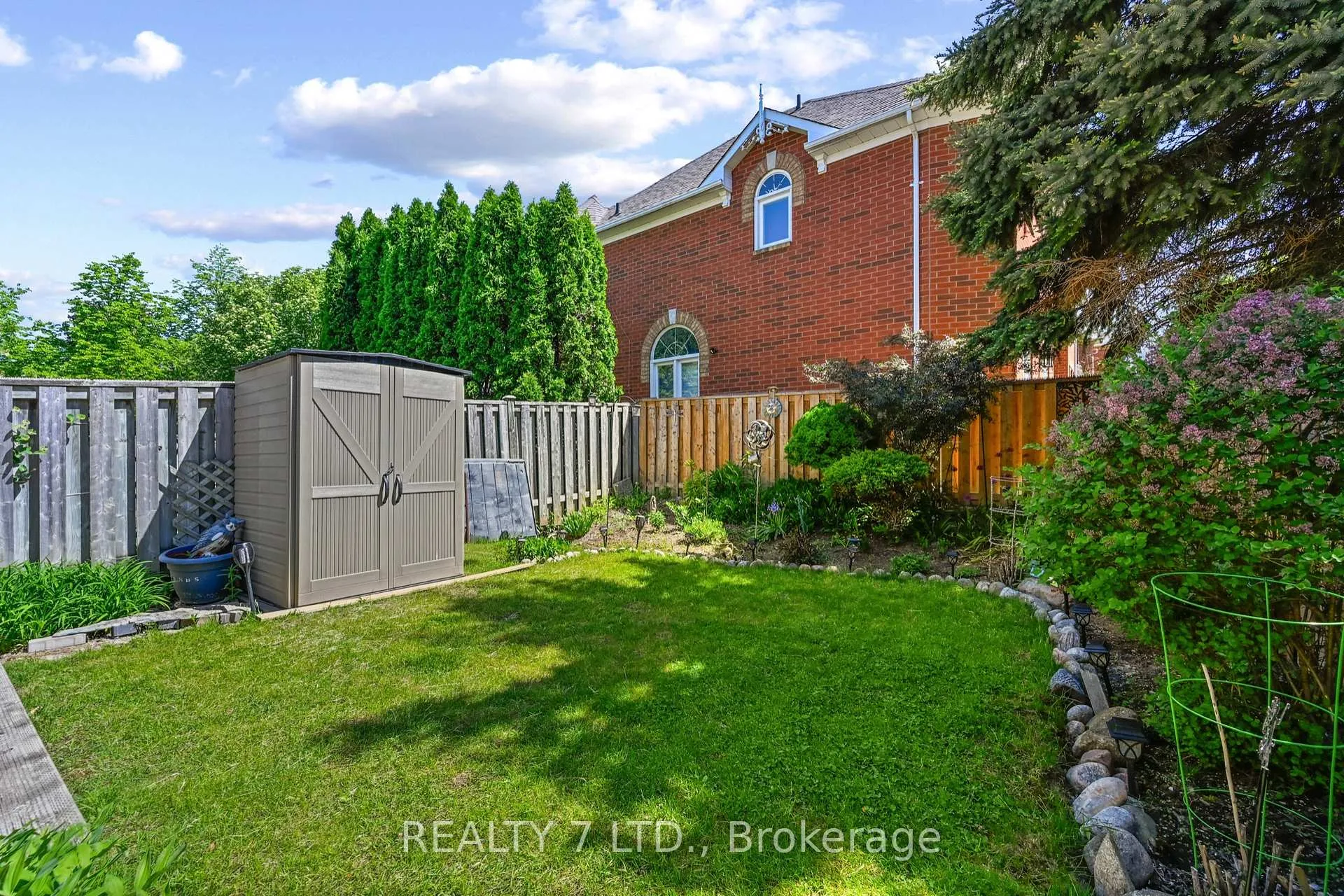 Photo 38 of 211 Downey Circle, Aurora, Bayview Wellington — HOMEH