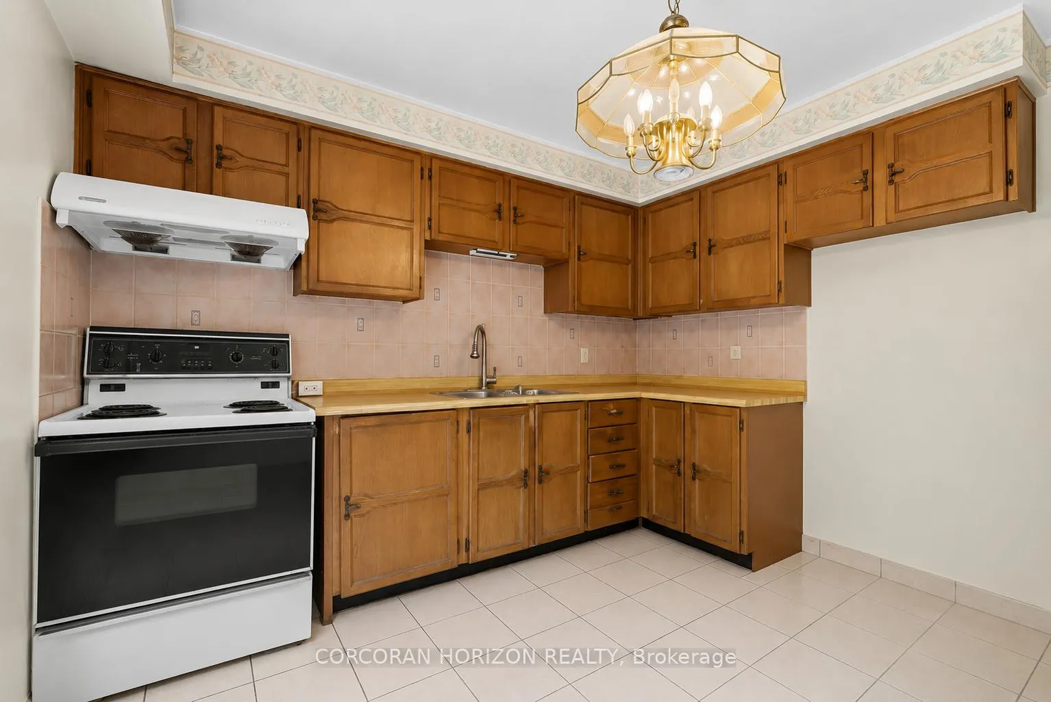 Photo 7 of 28 Chad Crescent, Scarborough, Malvern — HOMEH