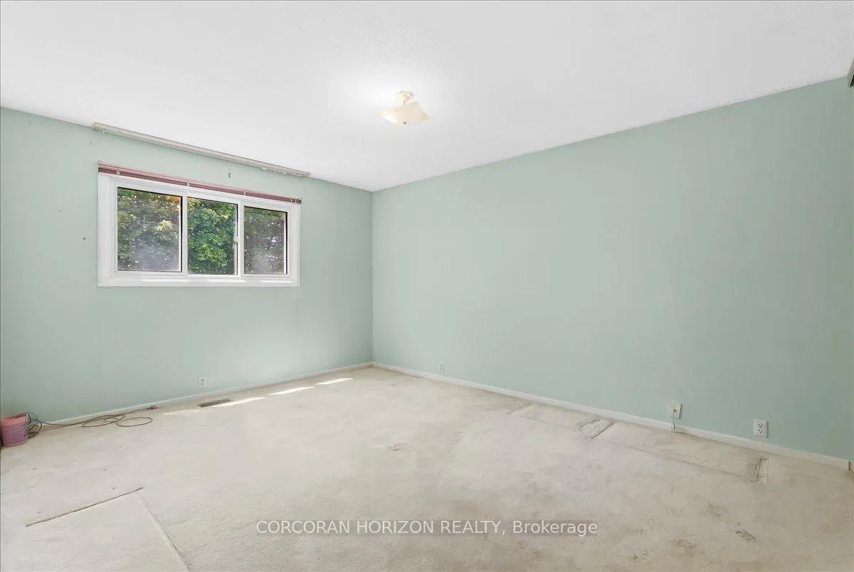 Photo 12 of 28 Chad Crescent, Scarborough, Malvern — HOMEH