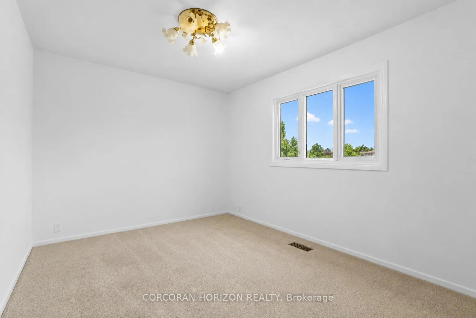 Photo 14 of 28 Chad Crescent, Scarborough, Malvern — HOMEH