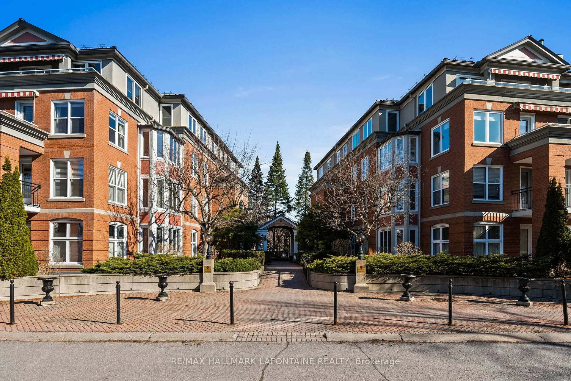 Photo 4 of Unit 101, 21 Durham Private, Ottawa, Lindenlea — HOMEH