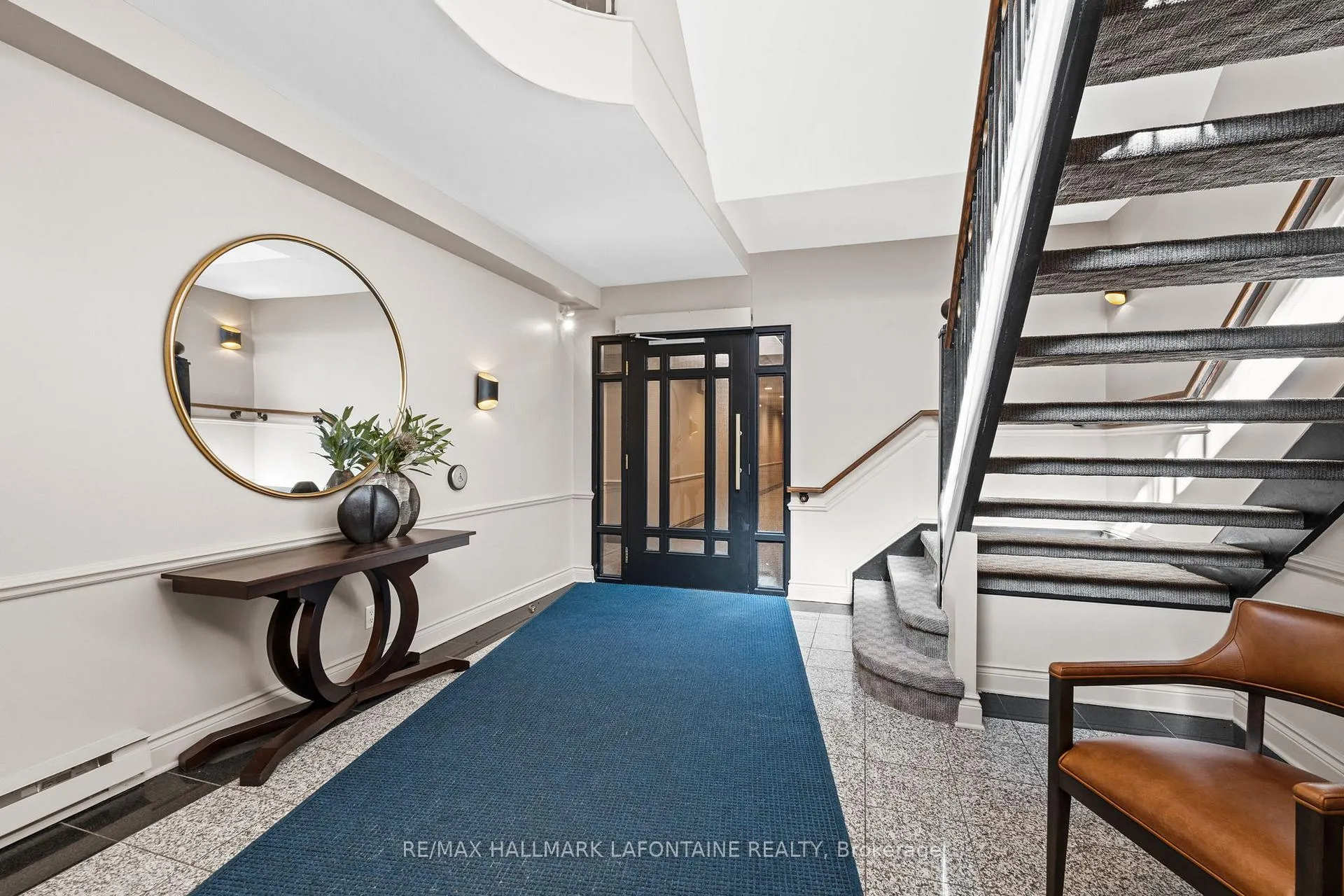 Photo 8 of Unit 101, 21 Durham Private, Ottawa, Lindenlea — HOMEH