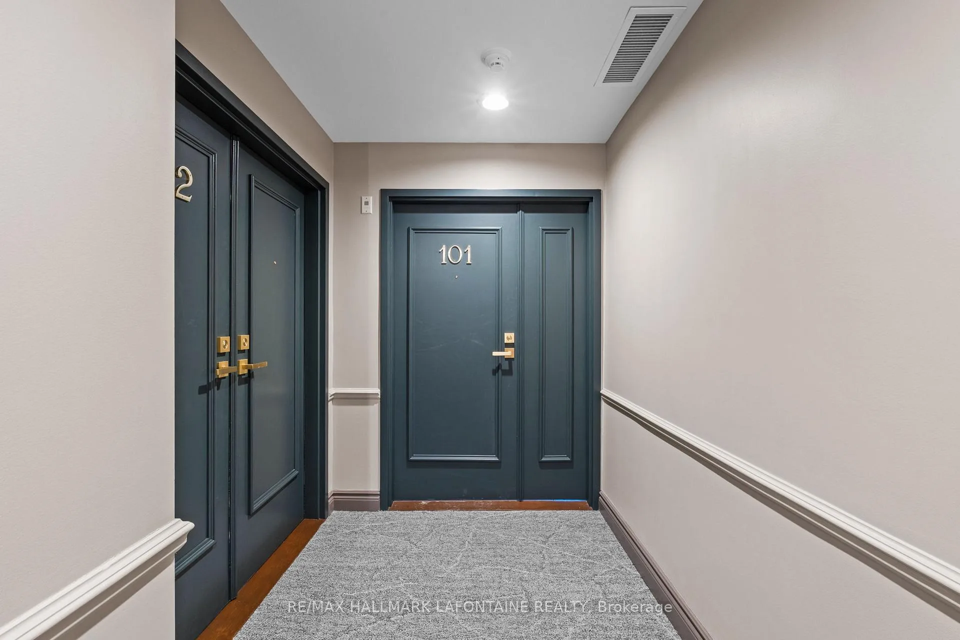 Photo 11 of Unit 101, 21 Durham Private, Ottawa, Lindenlea — HOMEH