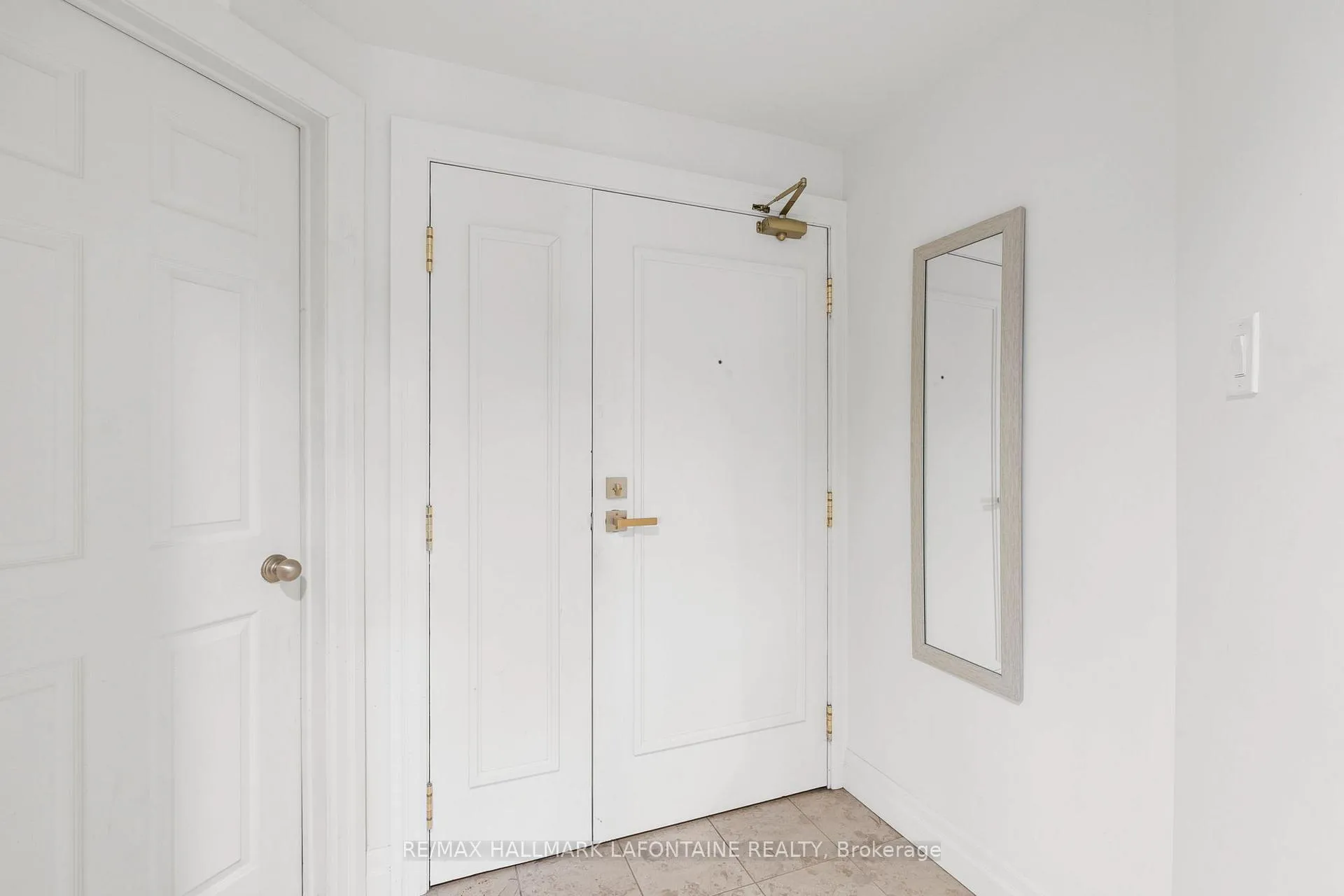 Photo 12 of Unit 101, 21 Durham Private, Ottawa, Lindenlea — HOMEH
