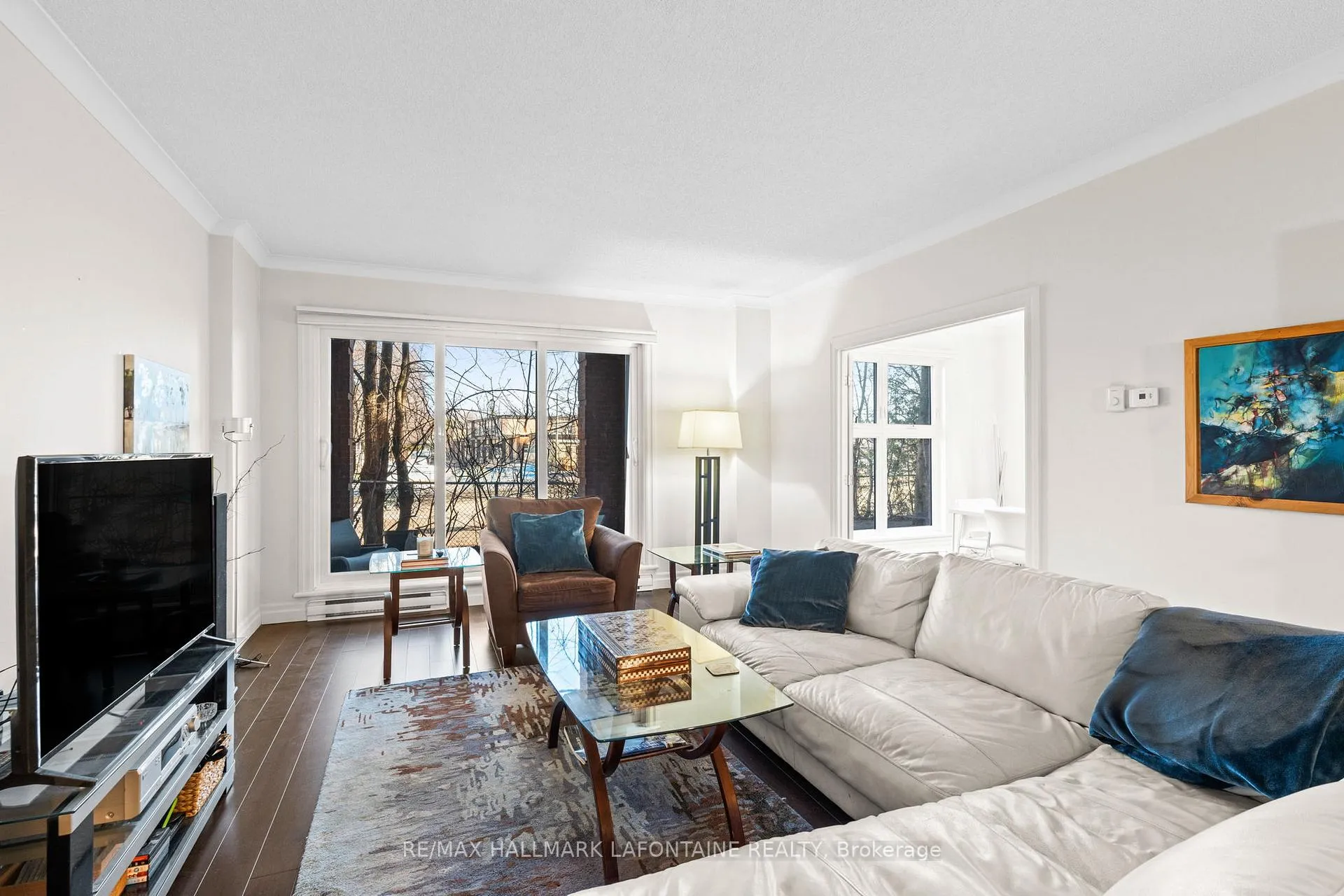 Photo 15 of Unit 101, 21 Durham Private, Ottawa, Lindenlea — HOMEH