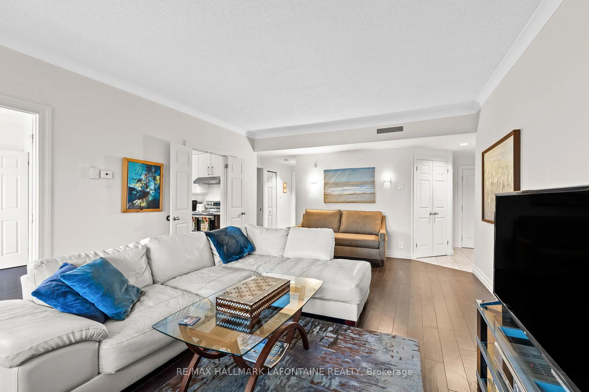 Photo 16 of Unit 101, 21 Durham Private, Ottawa, Lindenlea — HOMEH