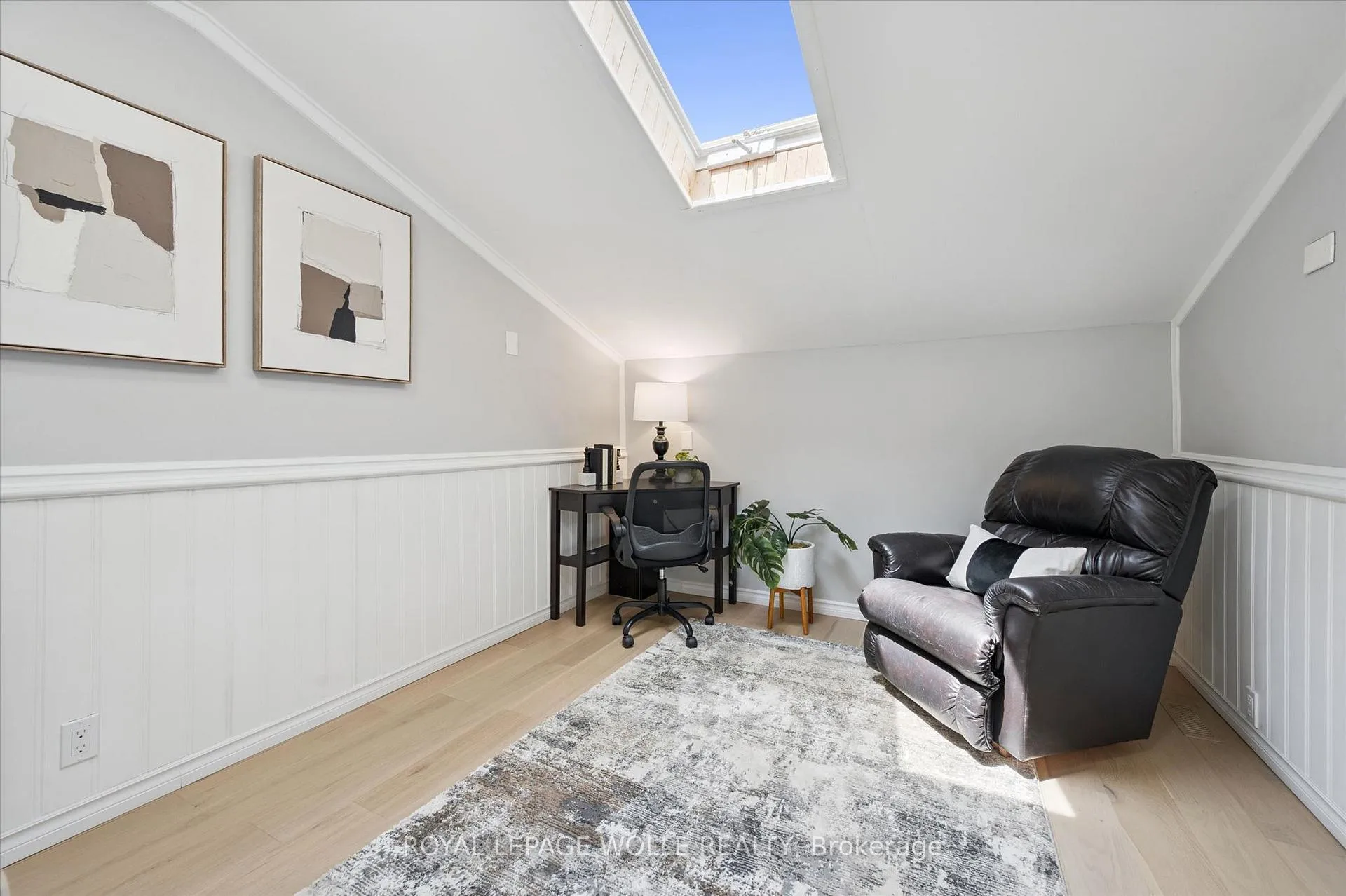 Photo 8 of 541 Shingle Bridge Place, Cambridge — HOMEH