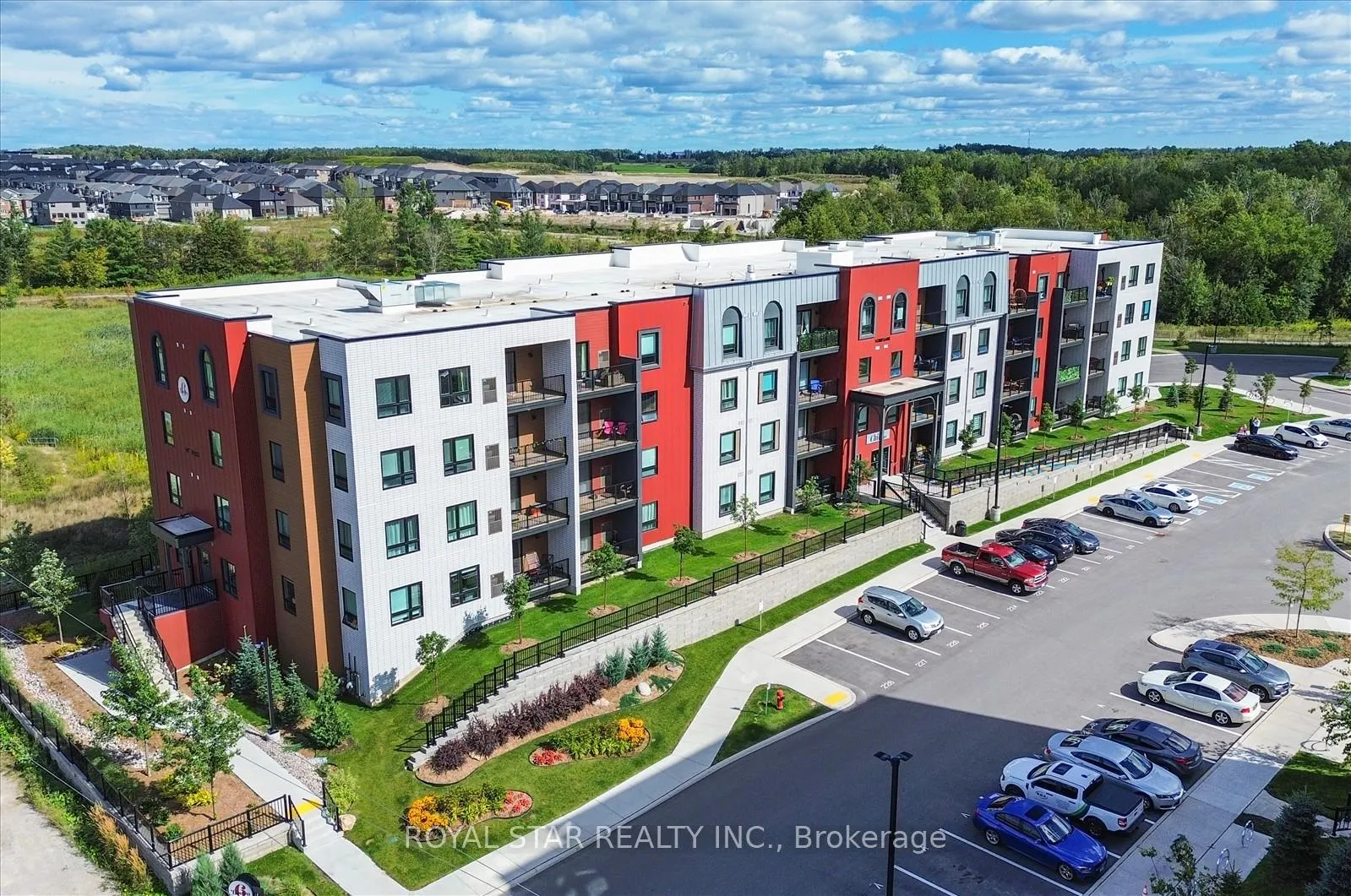 Photo 1 of Unit 401, 1 Chef Lane, Barrie, Rural Barrie Southeast — HOMEH