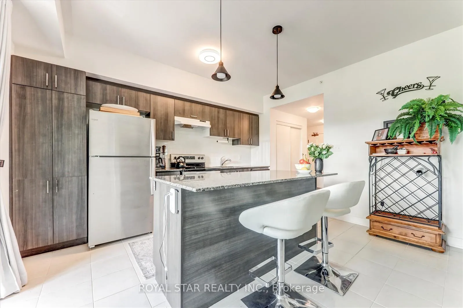 Photo 12 of Unit 401, 1 Chef Lane, Barrie, Rural Barrie Southeast — HOMEH