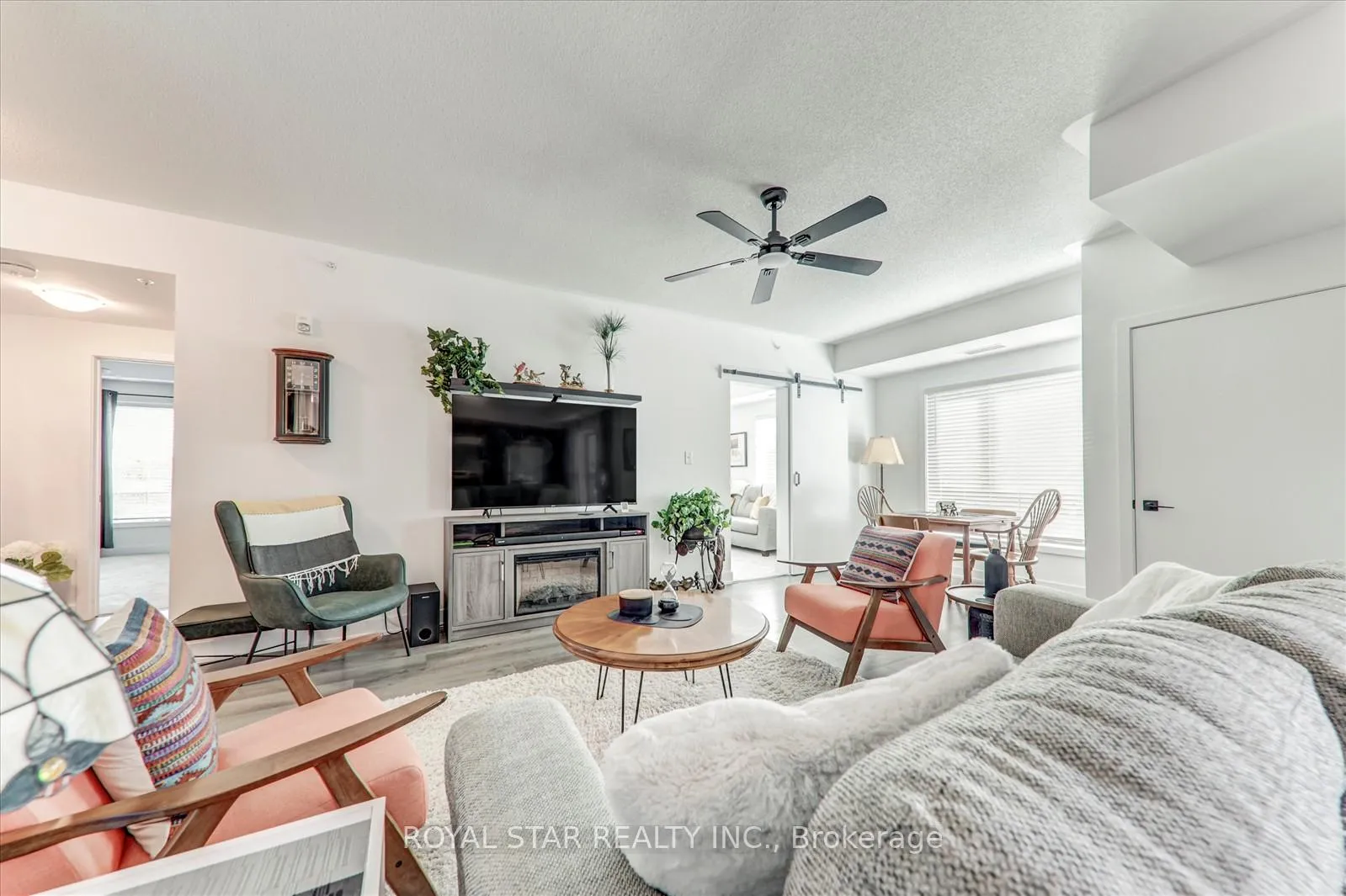 Photo 16 of Unit 401, 1 Chef Lane, Barrie, Rural Barrie Southeast — HOMEH