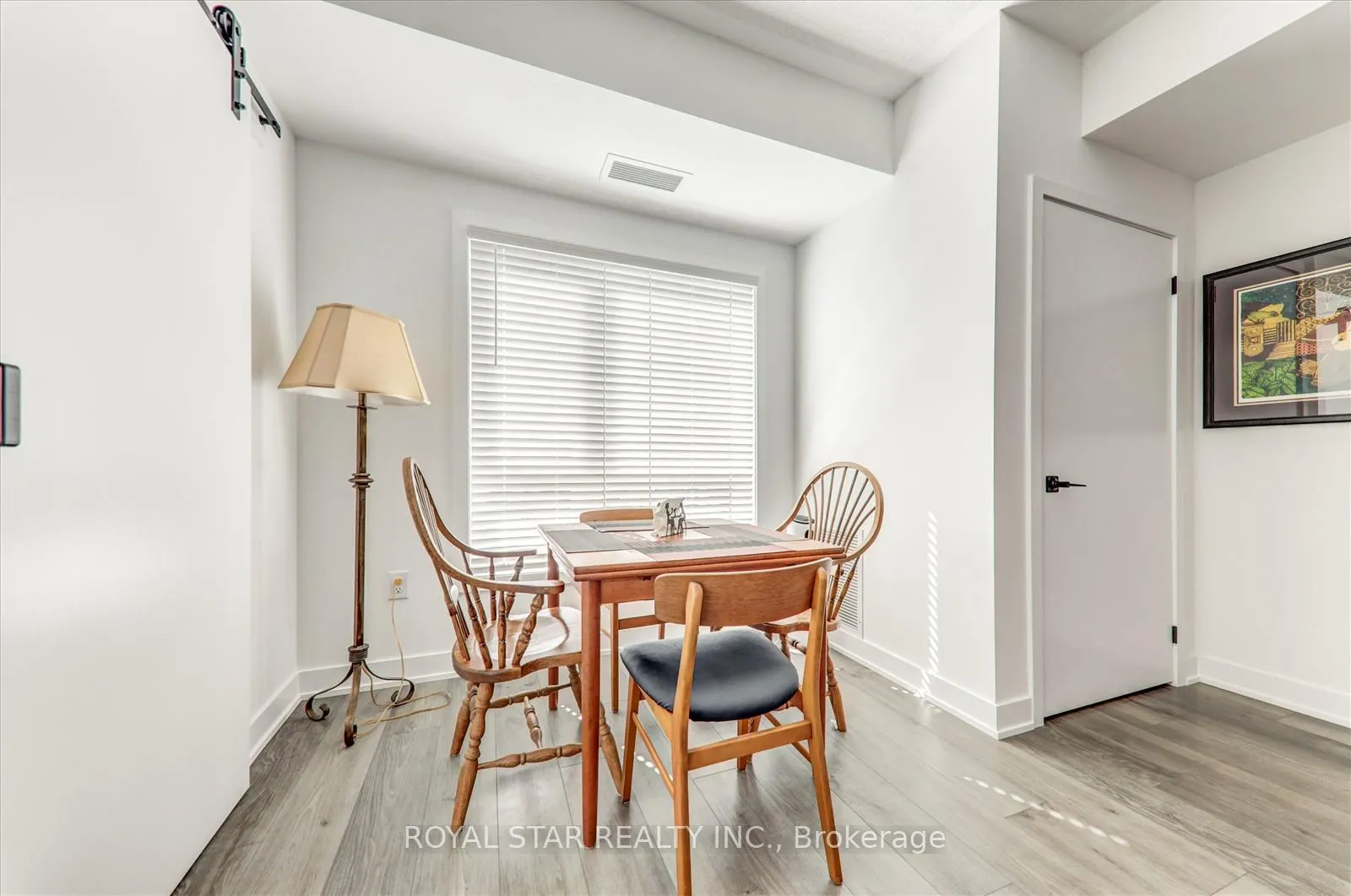 Photo 19 of Unit 401, 1 Chef Lane, Barrie, Rural Barrie Southeast — HOMEH