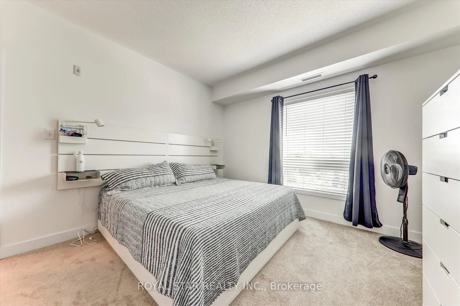 Photo 24 of Unit 401, 1 Chef Lane, Barrie, Rural Barrie Southeast — HOMEH