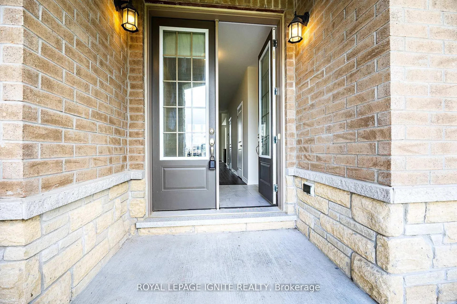 Photo 2 of 83 Summer Breeze Drive, Quinte West, Murray Ward — HOMEH