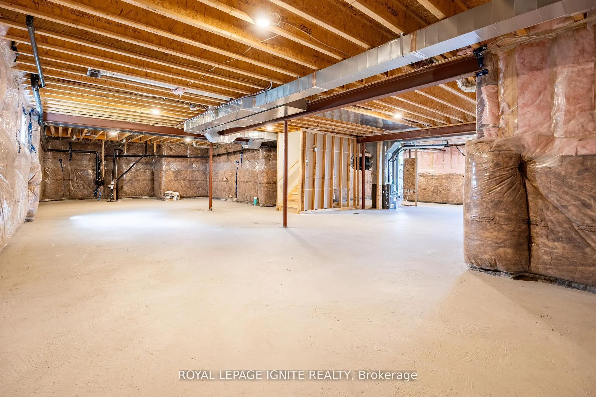 Photo 12 of 83 Summer Breeze Drive, Quinte West, Murray Ward — HOMEH