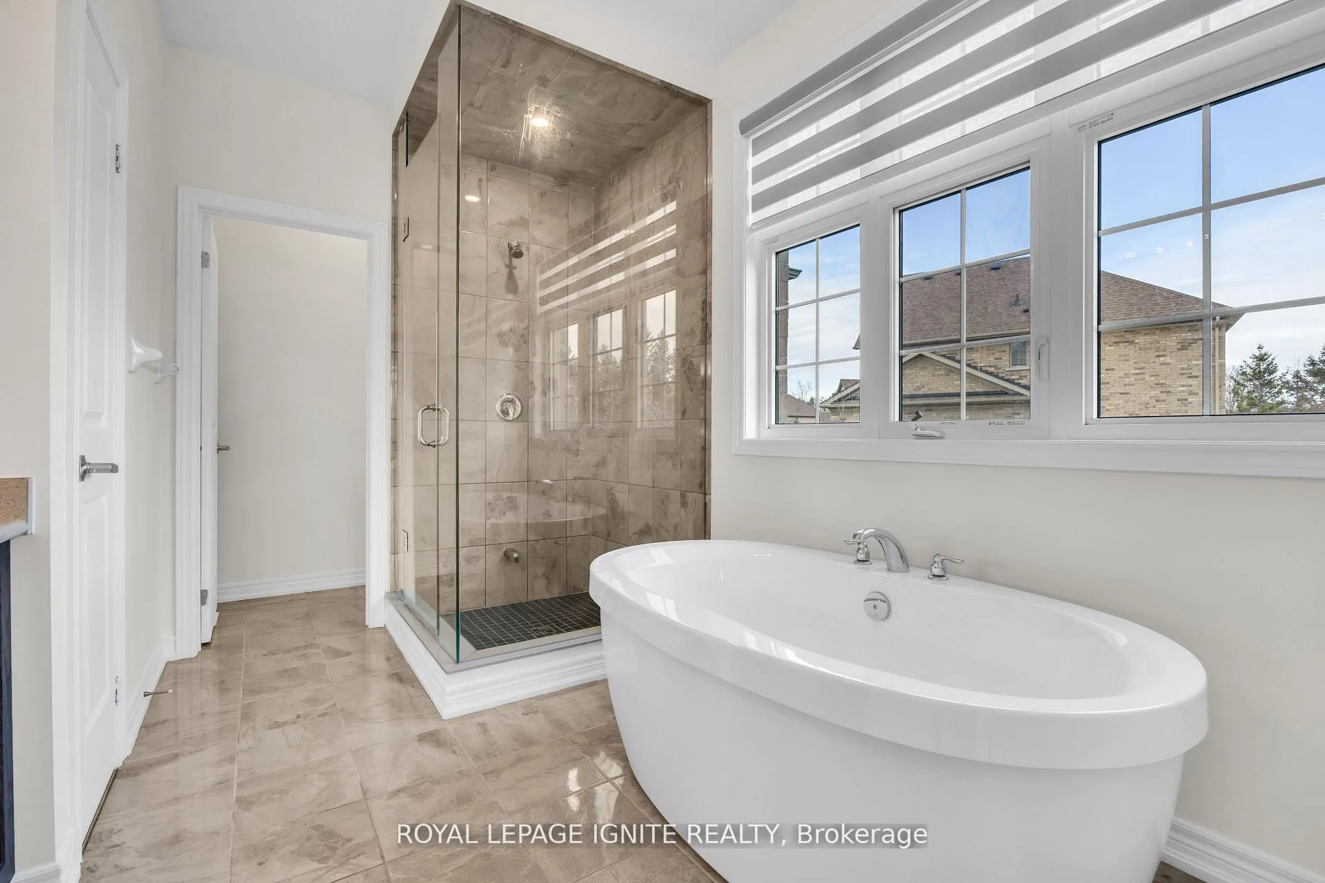 Photo 18 of 83 Summer Breeze Drive, Quinte West, Murray Ward — HOMEH