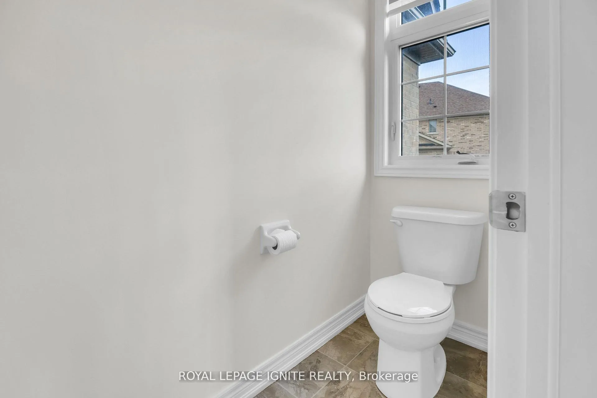 Photo 19 of 83 Summer Breeze Drive, Quinte West, Murray Ward — HOMEH