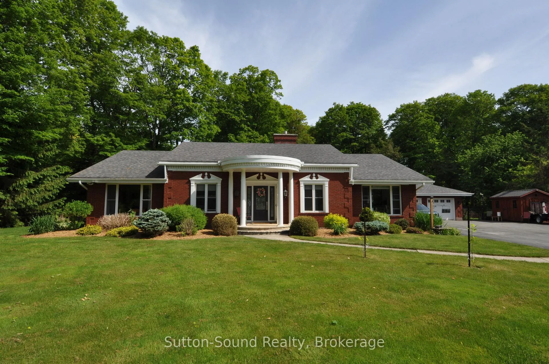 Photo 1 of 294 Forest Hill Drive, Georgian Bluffs — HOMEH