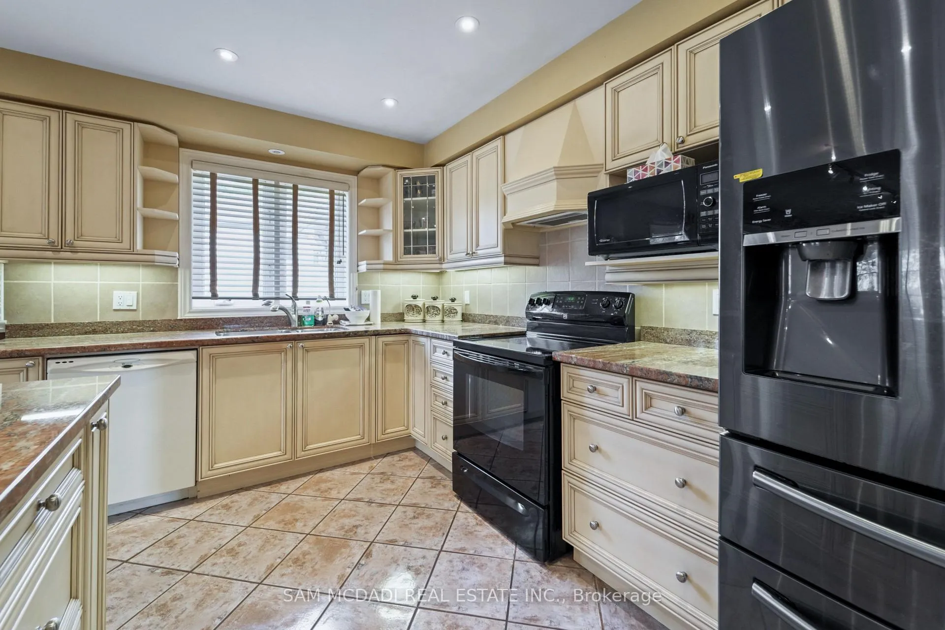 Photo 9 of 84 Maryland Drive, Selwyn — HOMEH