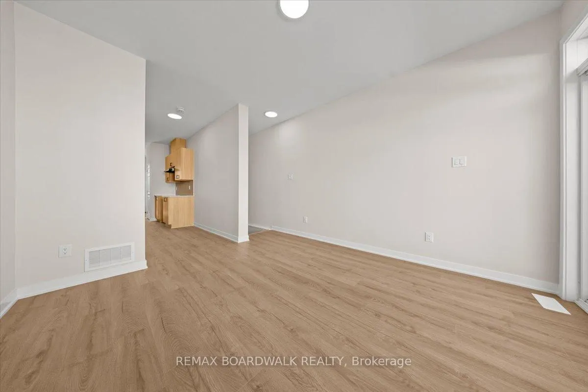Photo 12 of 249 Lamarche Avenue, Ottawa, Chapel Hill South - Orleans Village — HOMEH