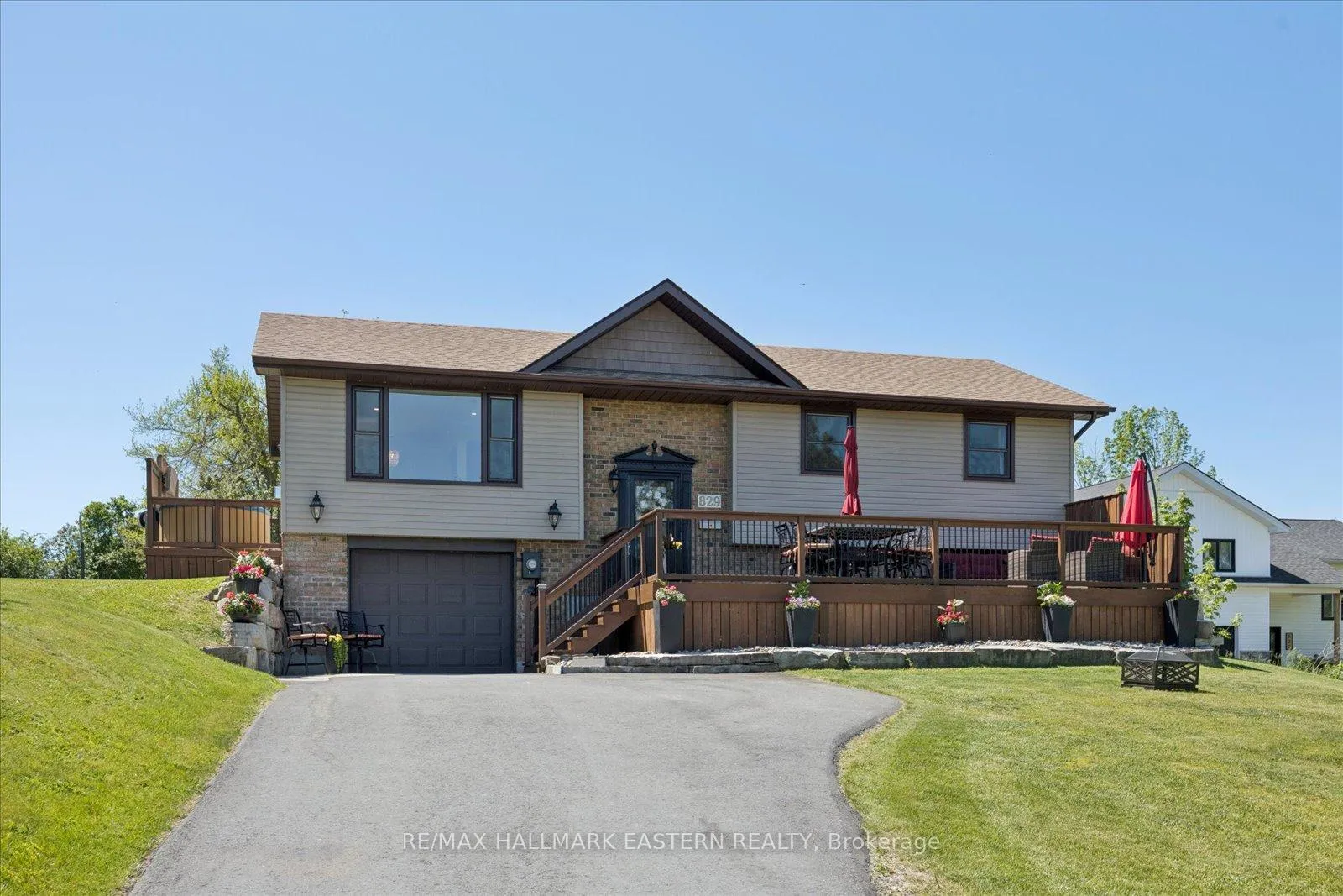 Photo 2 of 829 Kimberly Drive, Selwyn — HOMEH