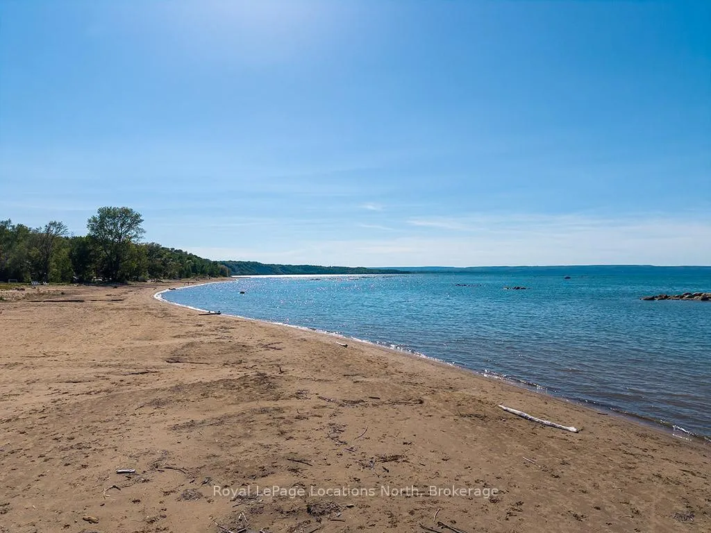 Photo 11 of 111 Fraser Street, Meaford — HOMEH