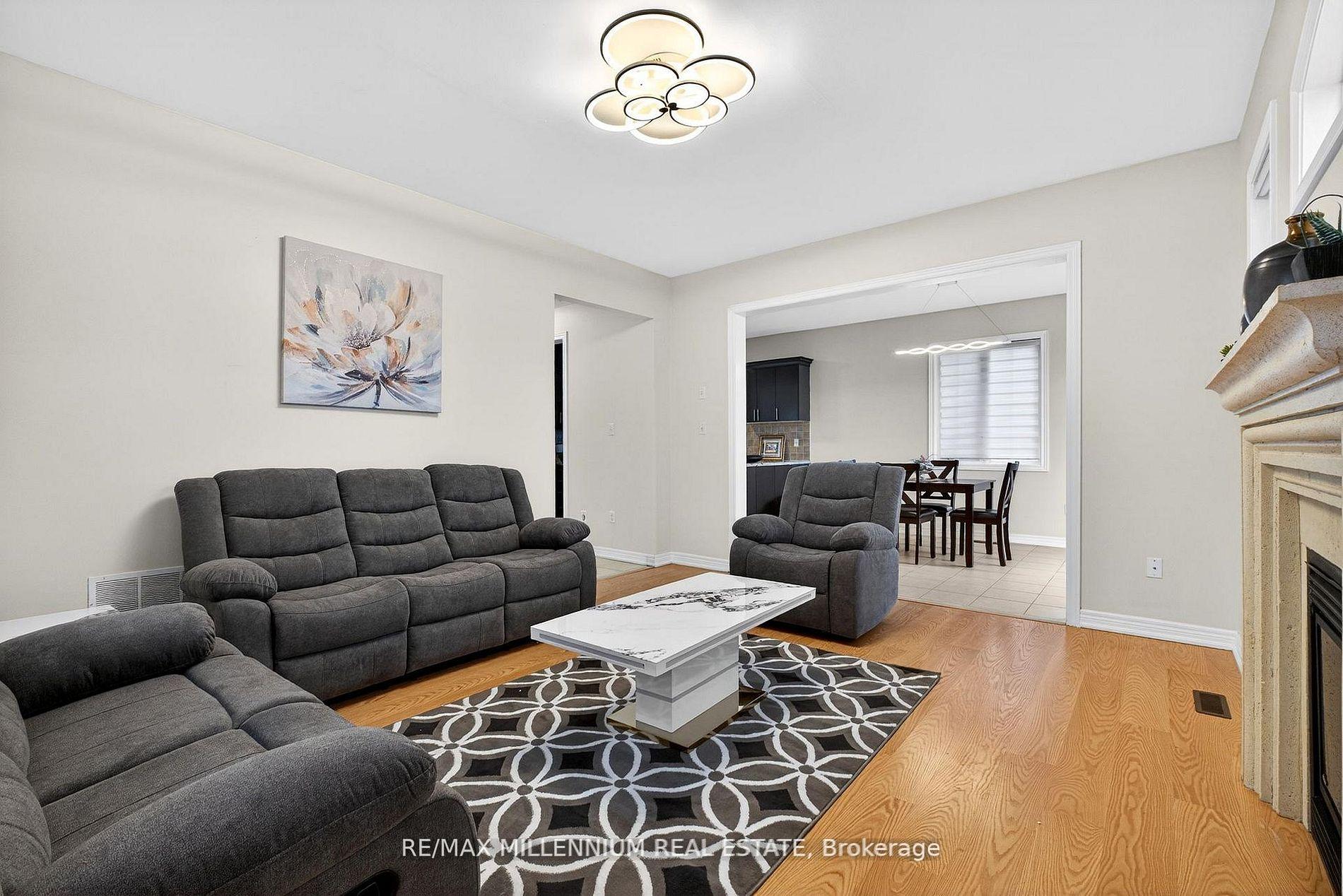Photo 14 of 75 Twin Hill Crescent, Vaughan, Vellore Village — HOMEH