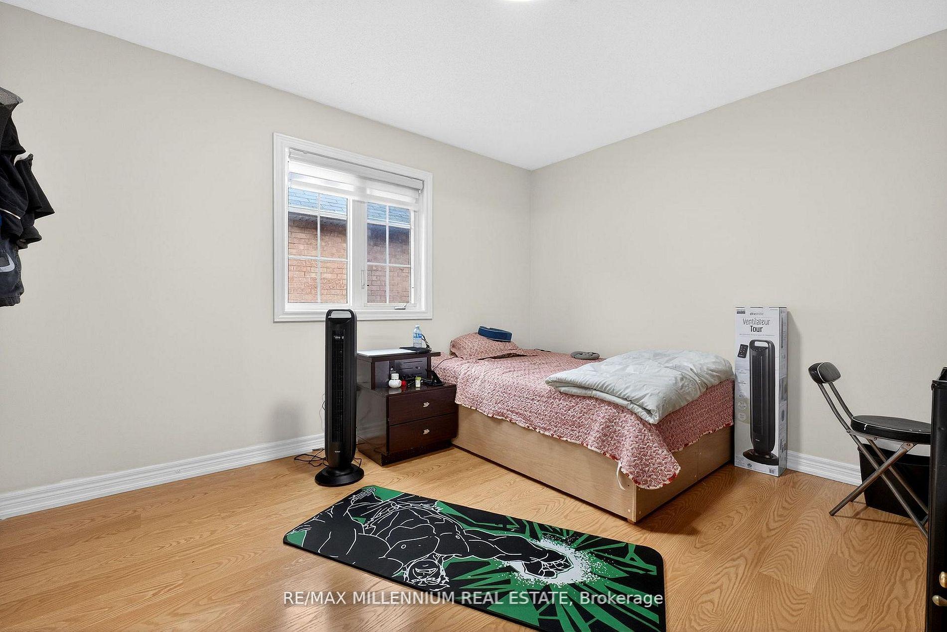 Photo 20 of 75 Twin Hill Crescent, Vaughan, Vellore Village — HOMEH