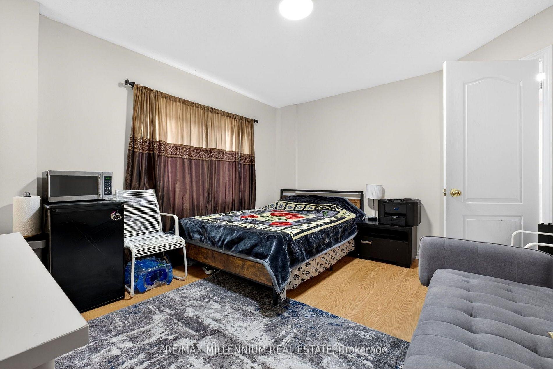 Photo 21 of 75 Twin Hill Crescent, Vaughan, Vellore Village — HOMEH