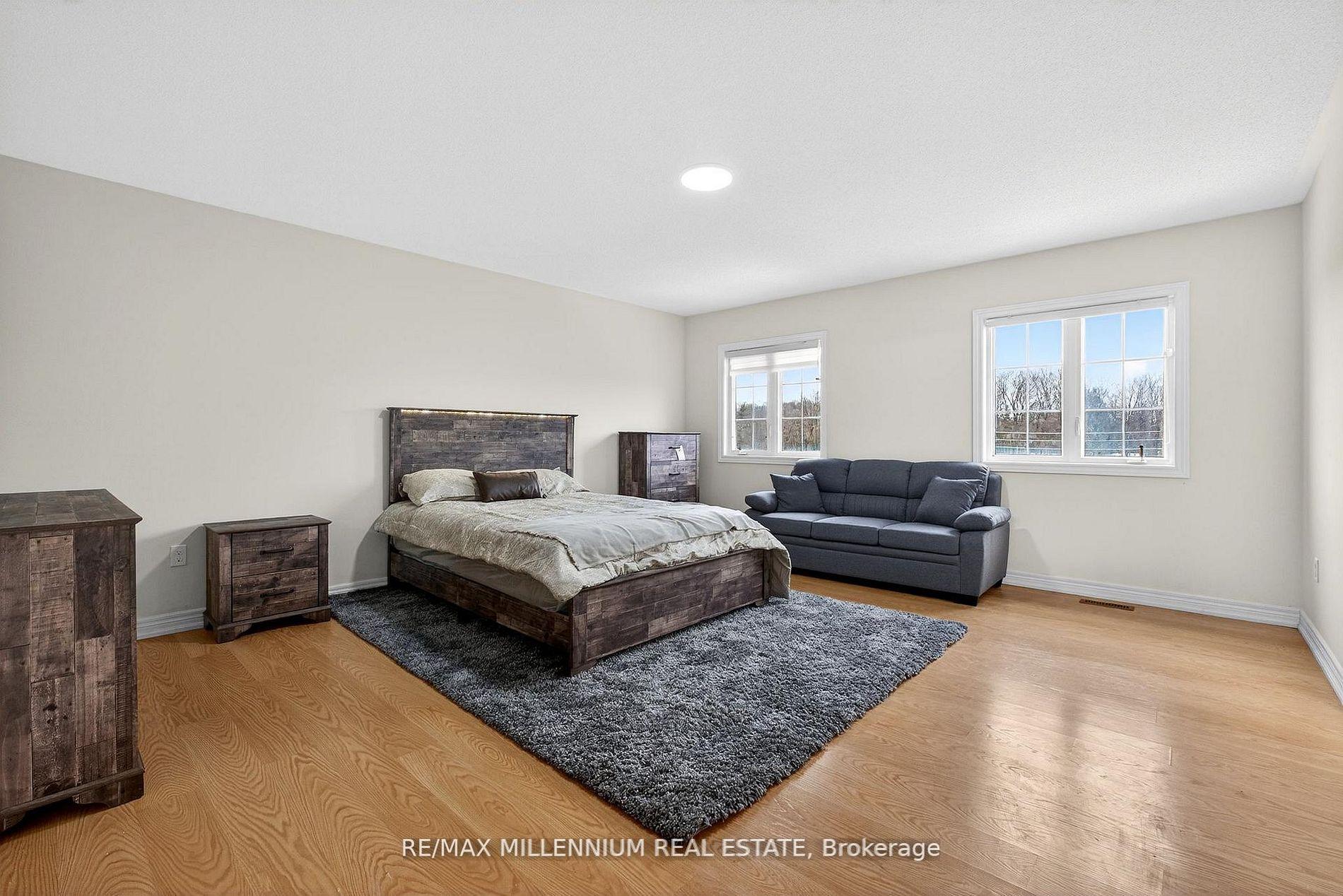 Photo 28 of 75 Twin Hill Crescent, Vaughan, Vellore Village — HOMEH