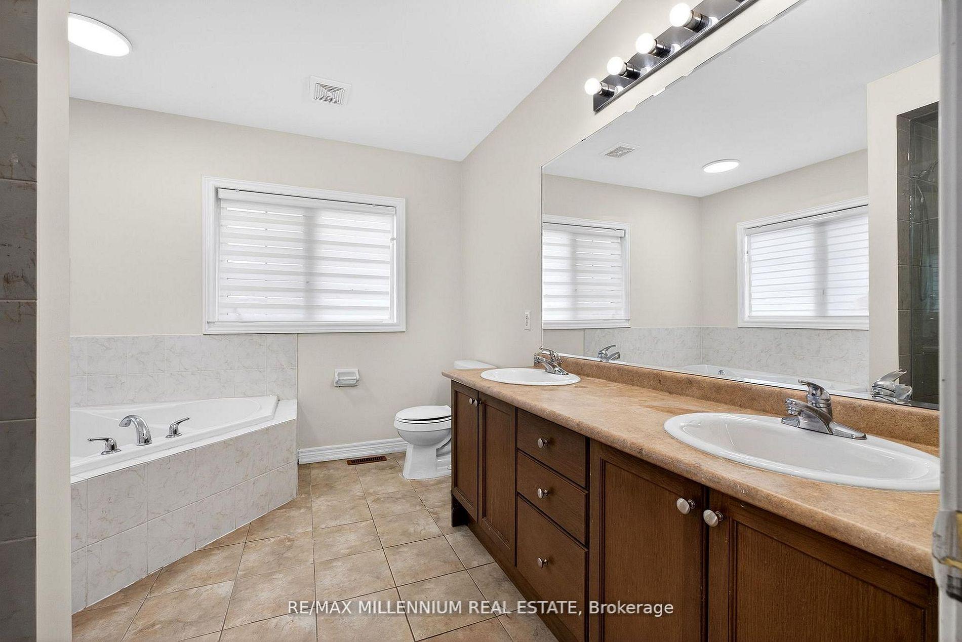 Photo 31 of 75 Twin Hill Crescent, Vaughan, Vellore Village — HOMEH