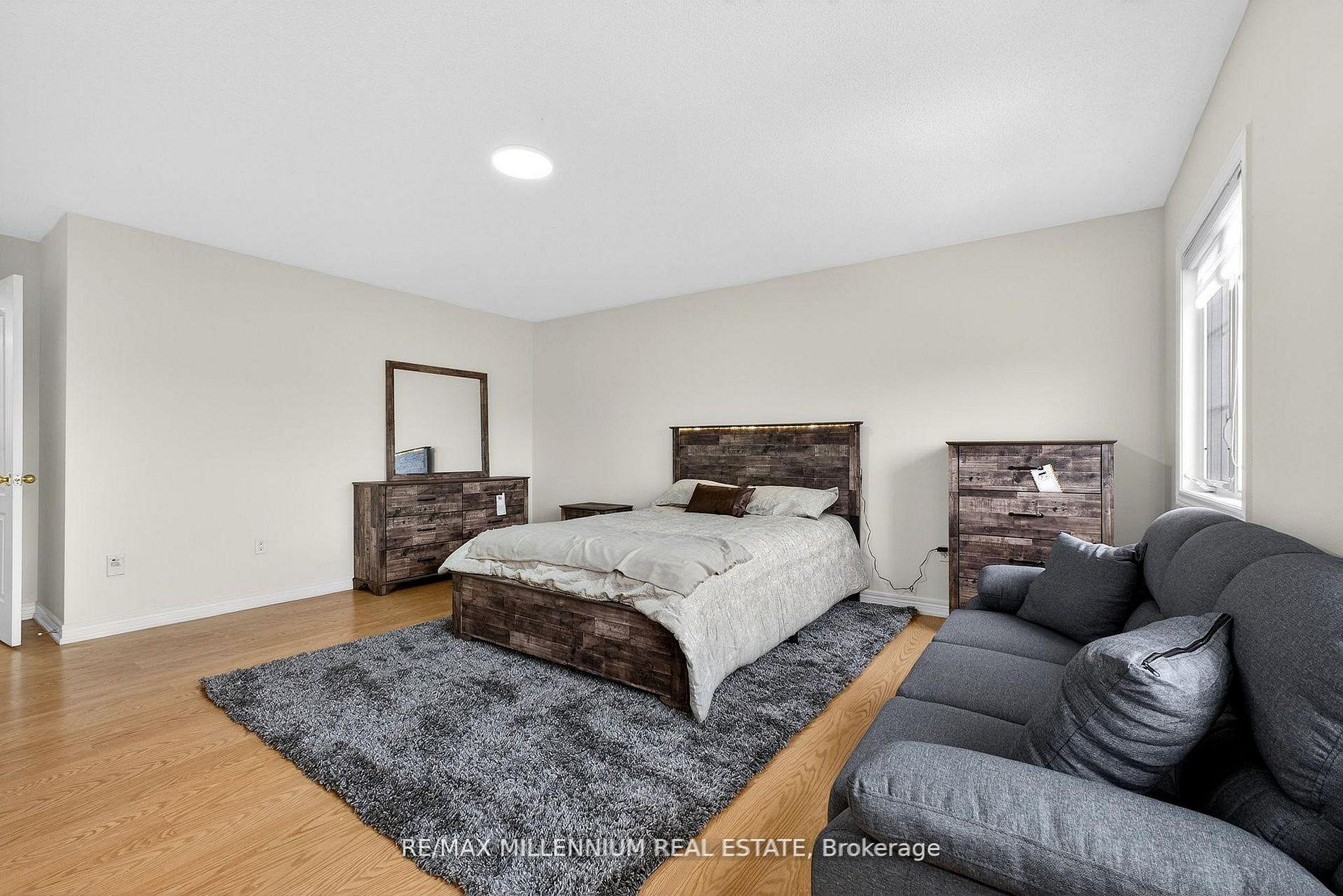 Photo 33 of 75 Twin Hill Crescent, Vaughan, Vellore Village — HOMEH