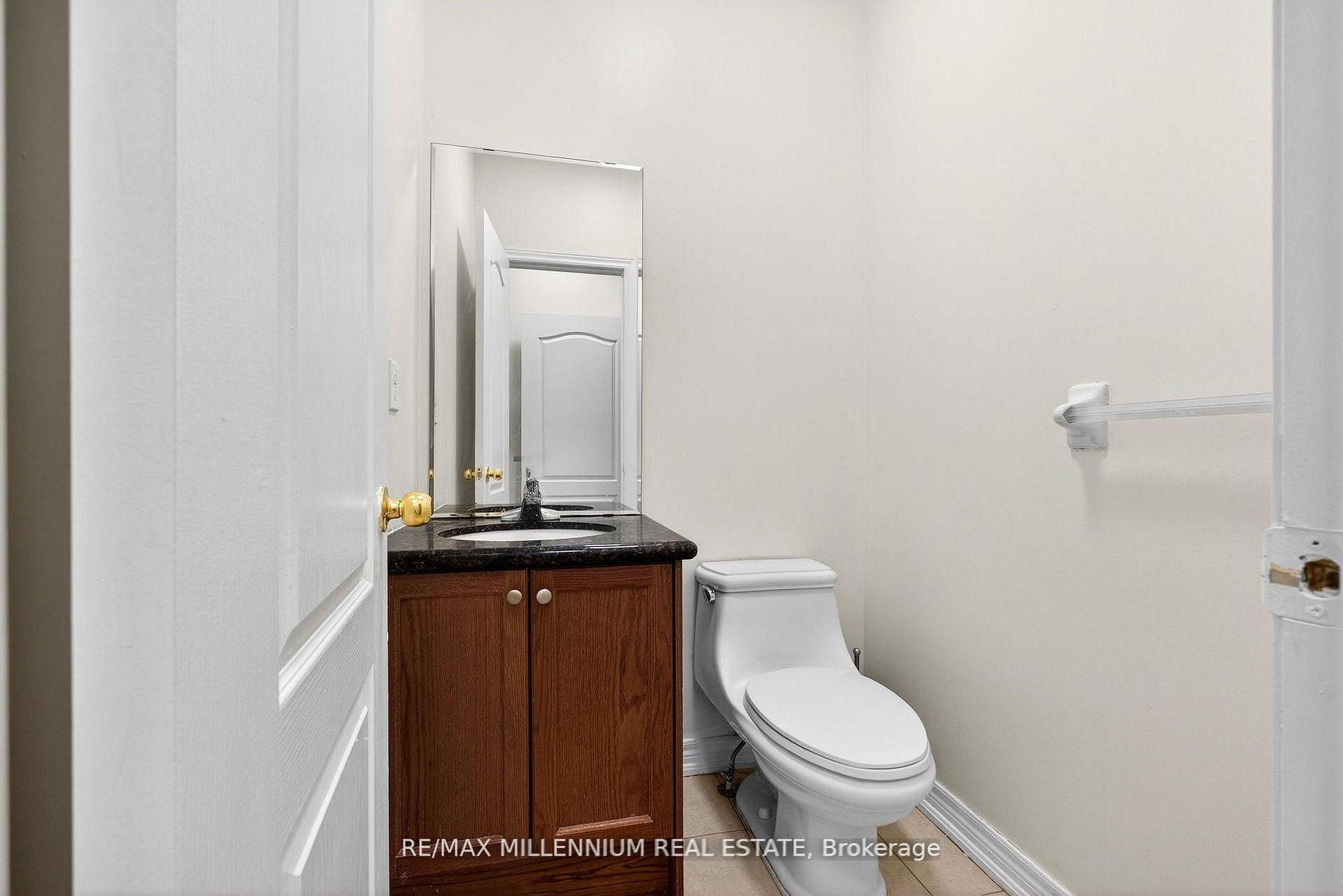 Photo 36 of 75 Twin Hill Crescent, Vaughan, Vellore Village — HOMEH