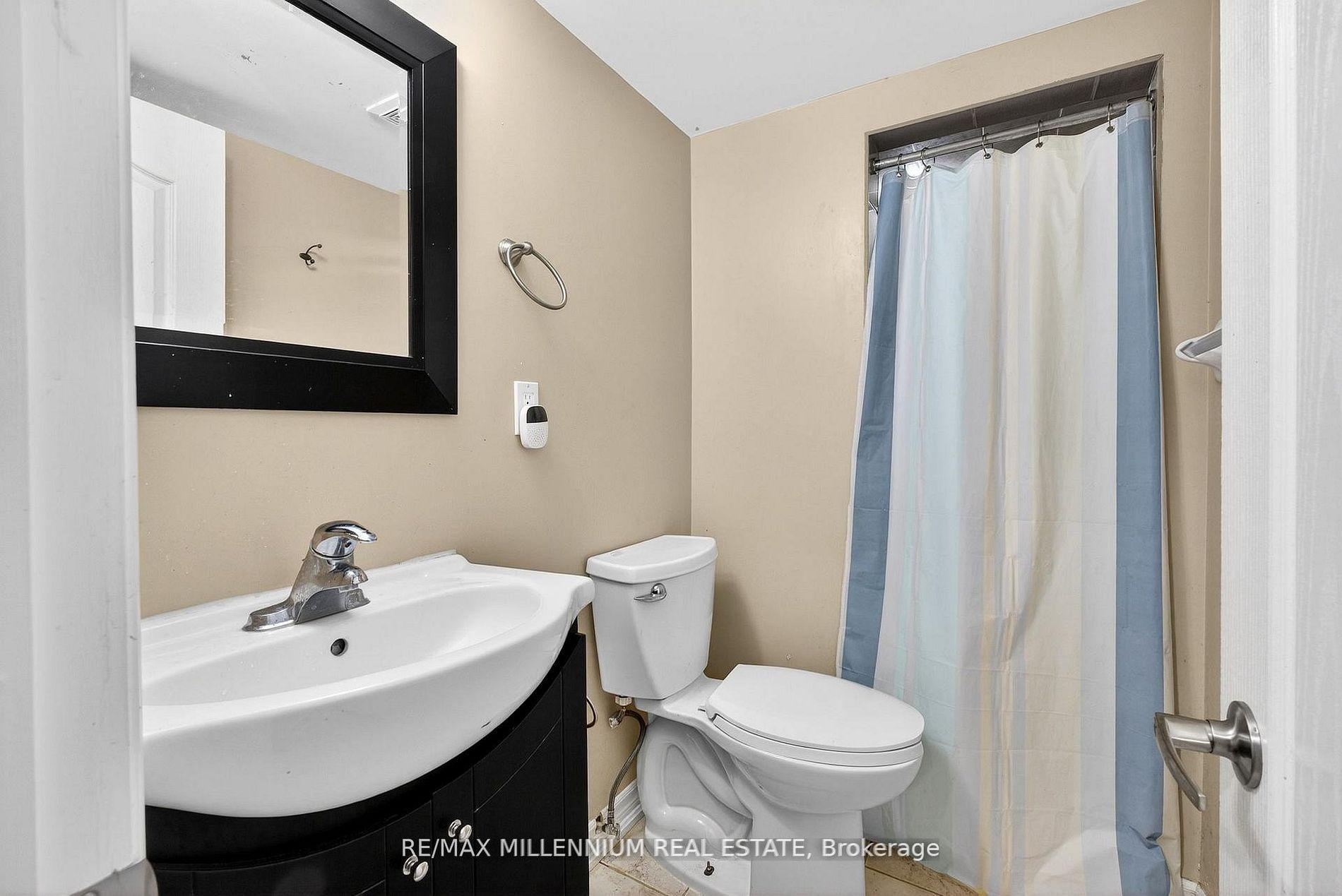 Photo 38 of 75 Twin Hill Crescent, Vaughan, Vellore Village — HOMEH