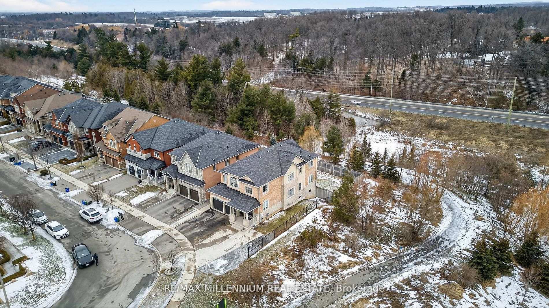 Photo 41 of 75 Twin Hill Crescent, Vaughan, Vellore Village — HOMEH