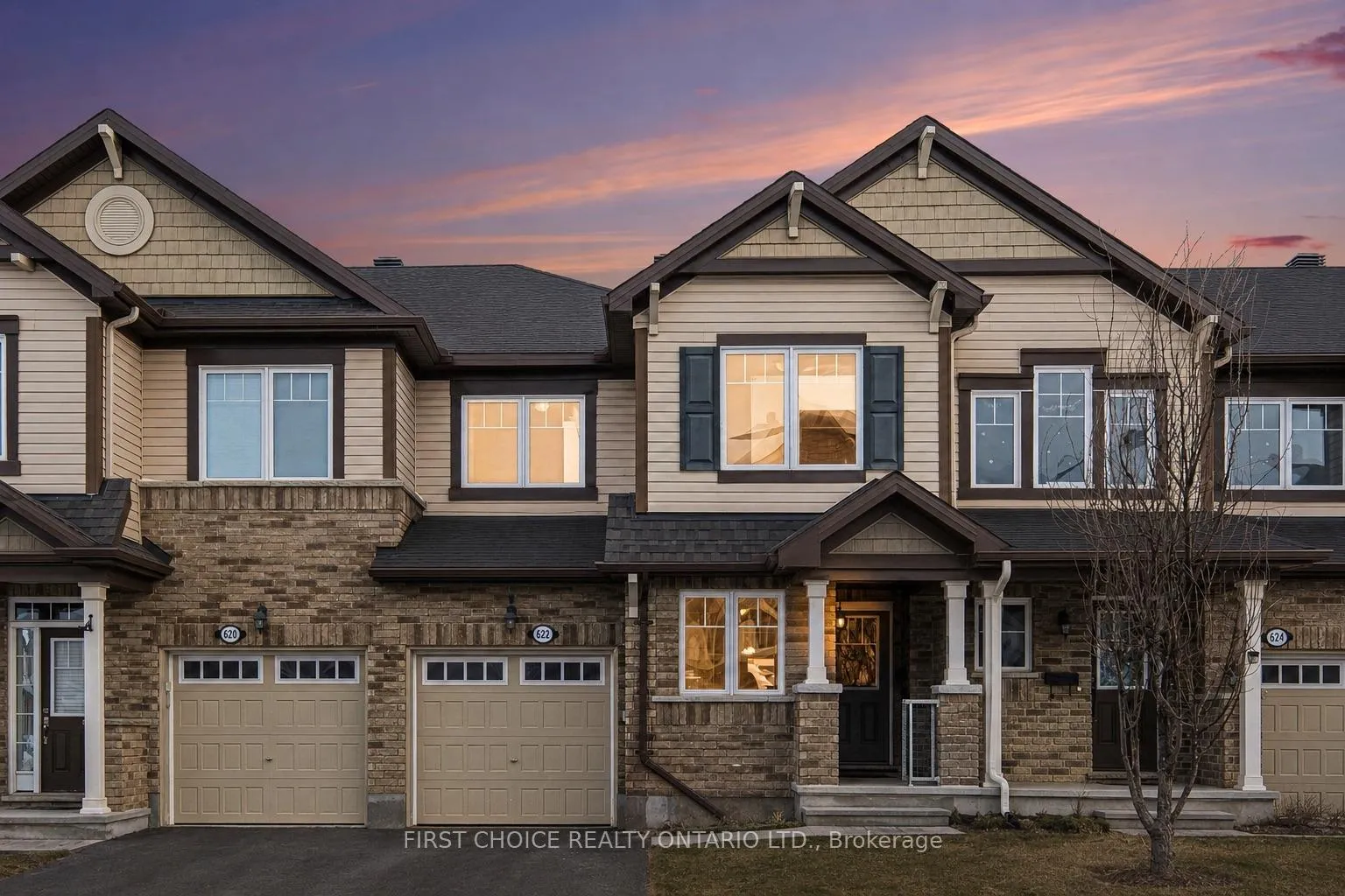Front of 622 Bluegill Avenue